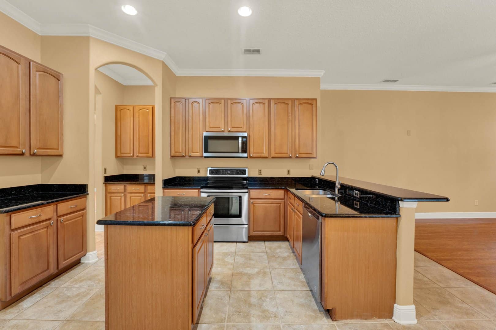 1000 Parasol Pl, Oviedo, FL 32766 1000 Parasol Pl, Oviedo, FL 32766