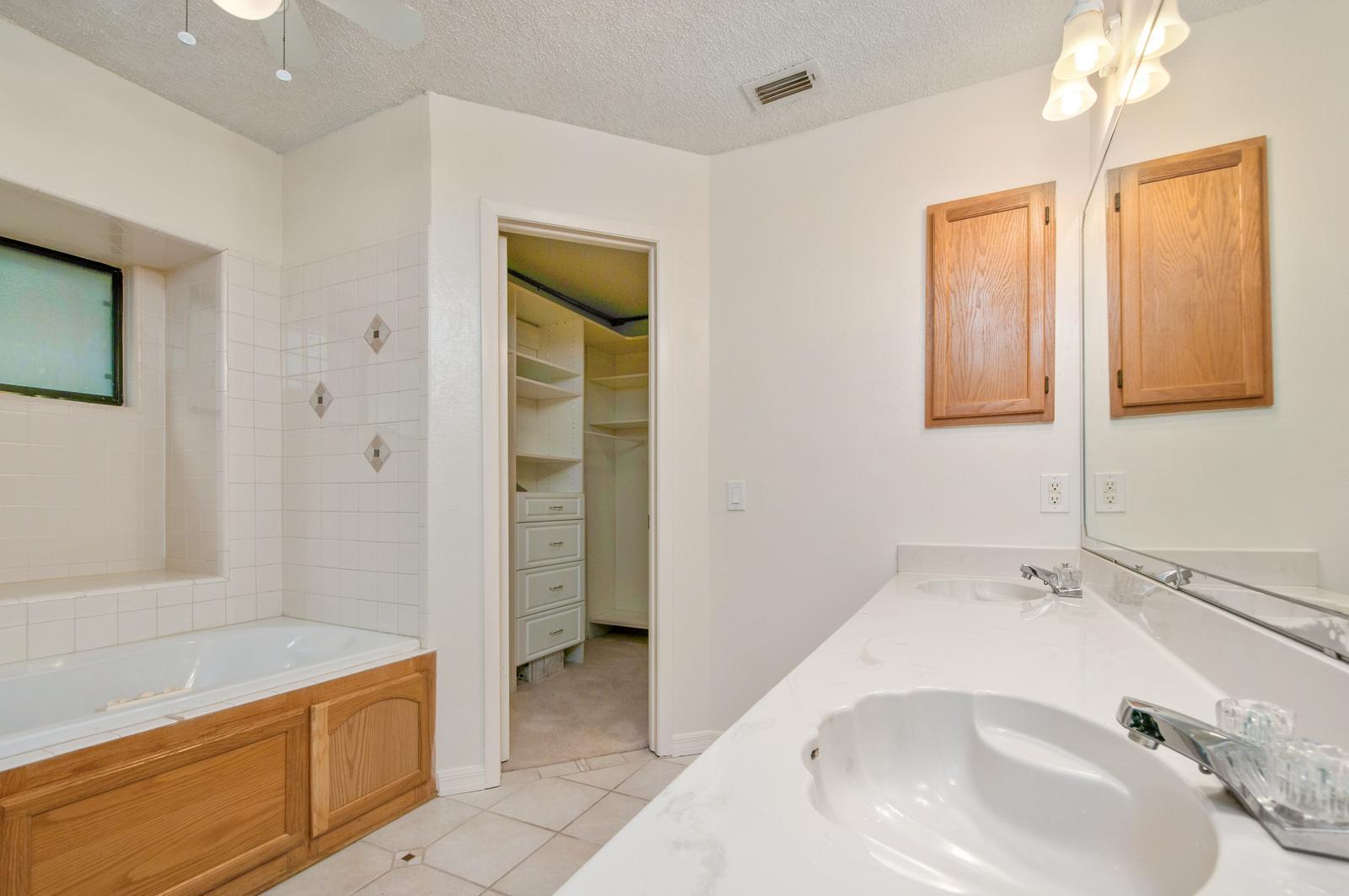 1010-faircloth-ct-oviedo-fl-32765-15 1010-faircloth-ct-oviedo-fl-32765-15