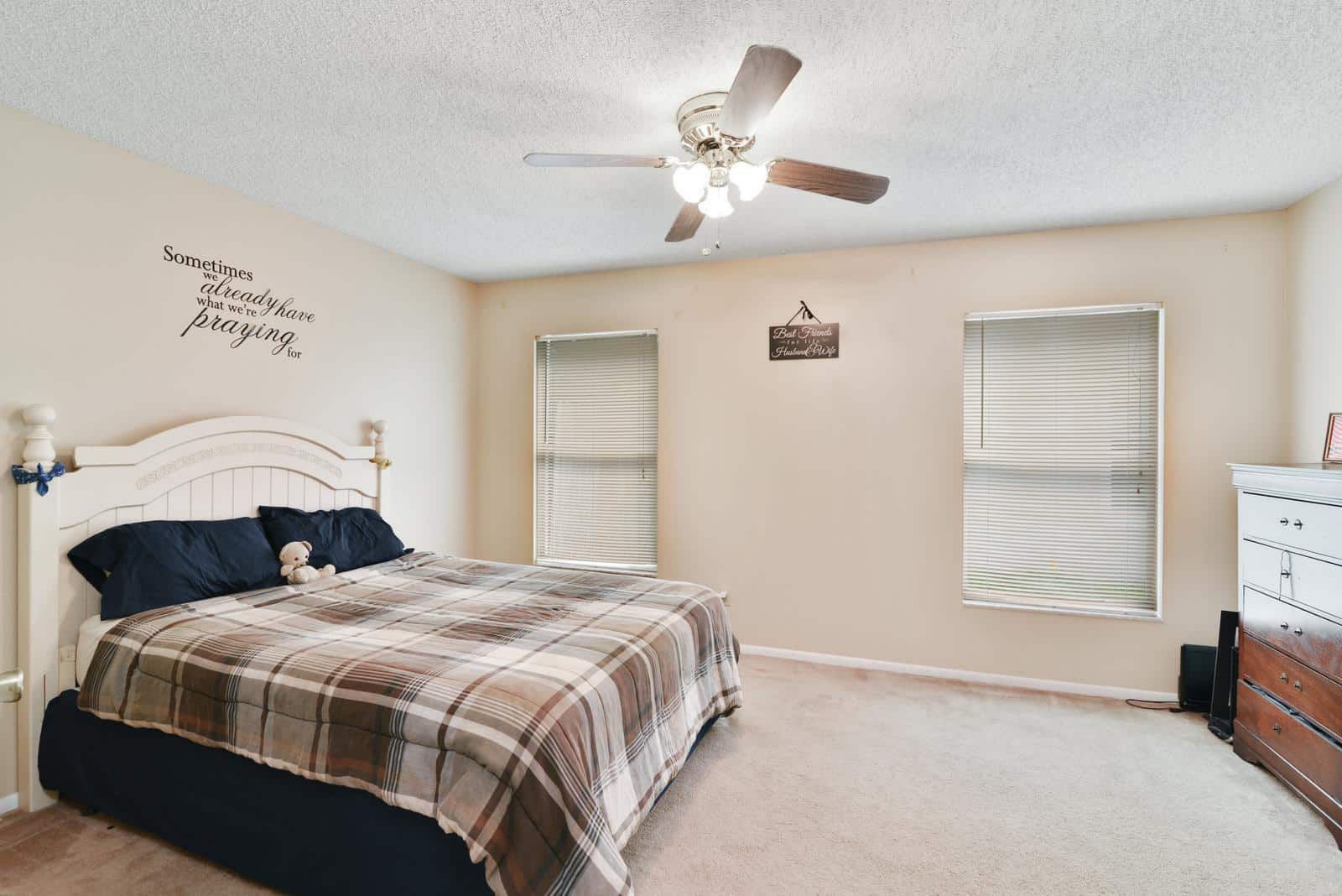 1025-gwyn-cir-oviedo-fl-32765-13 1025-gwyn-cir-oviedo-fl-32765-13
