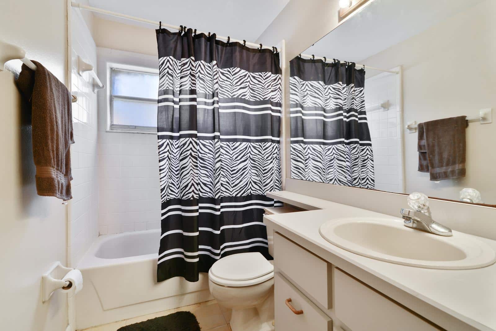 1025-gwyn-cir-oviedo-fl-32765-16 1025-gwyn-cir-oviedo-fl-32765-16