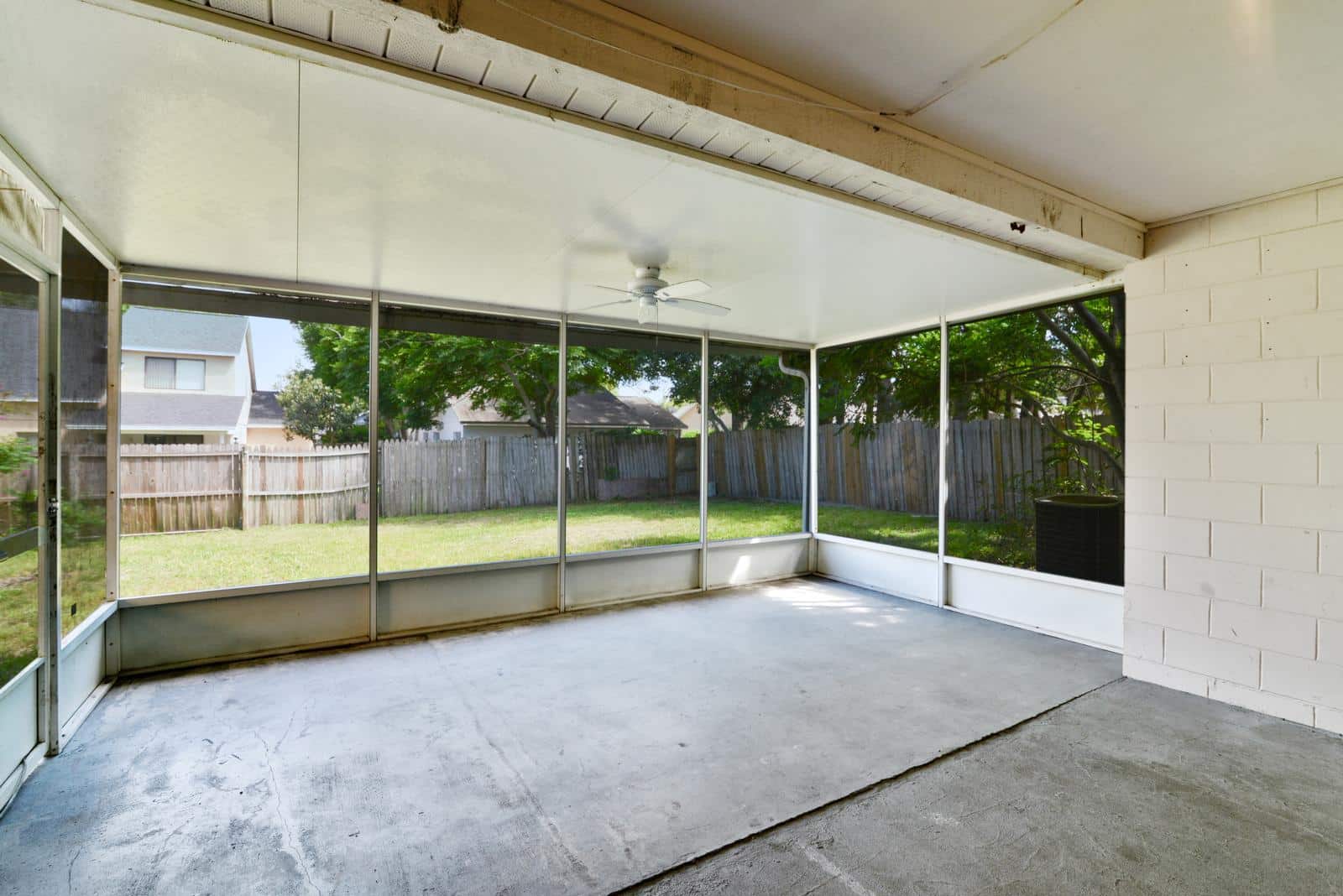 1025-gwyn-cir-oviedo-fl-32765-17 1025-gwyn-cir-oviedo-fl-32765-17