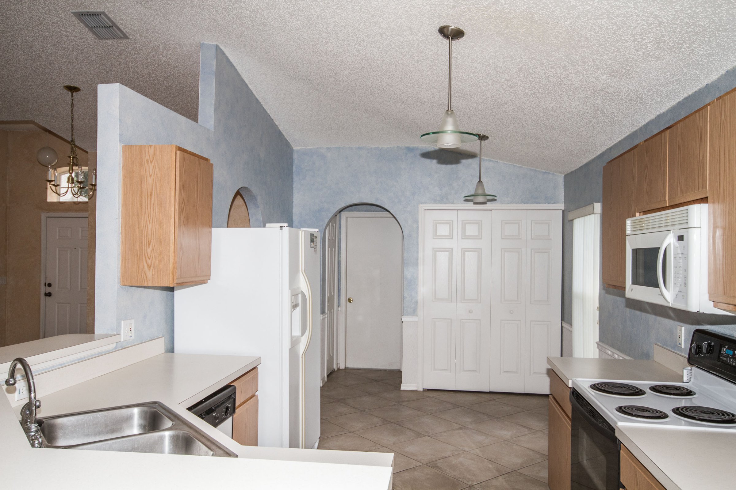 1044-welch-hill-cir-apopka-fl-32712-13 1044-welch-hill-cir-apopka-fl-32712-13
