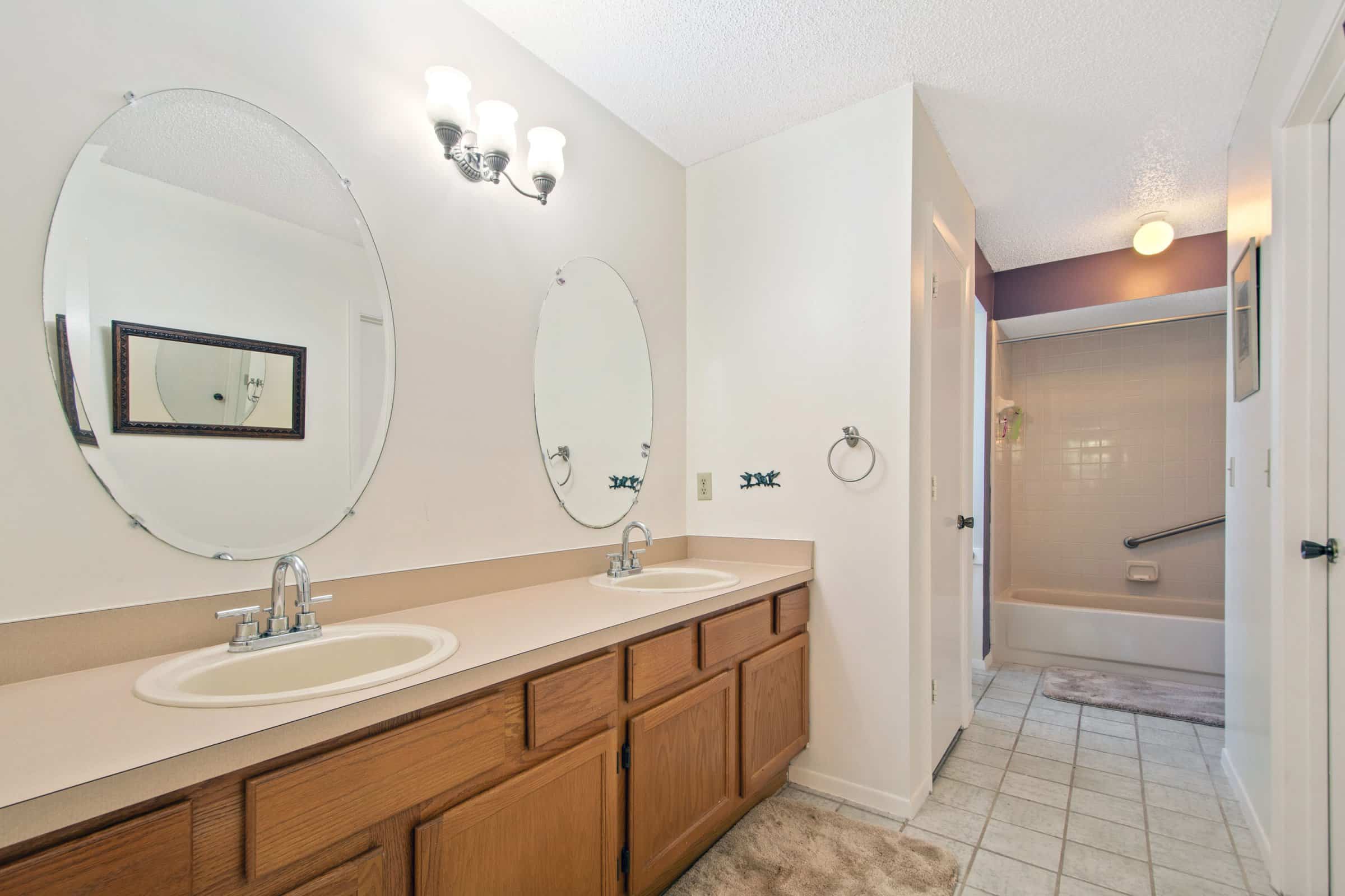 1068-beckstrom-dr-oviedo-fl-32765-18 1068-beckstrom-dr-oviedo-fl-32765-18