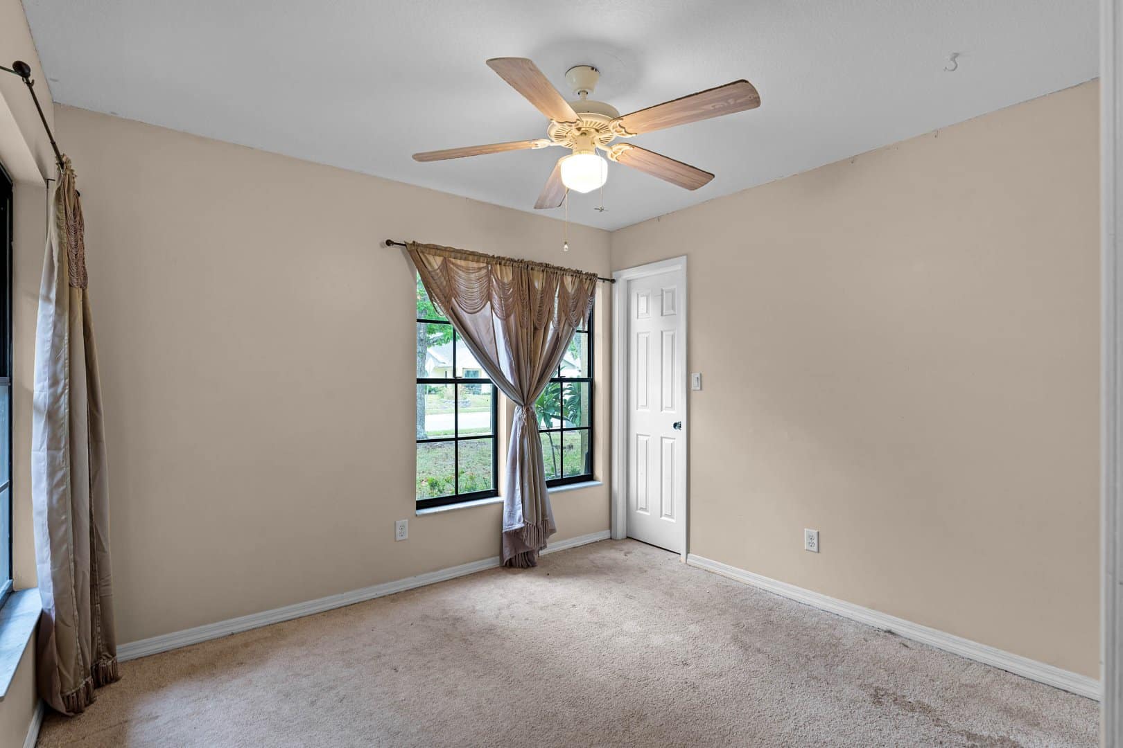 1120 Shaffer Trl, Oviedo, FL 32765 1120 Shaffer Trl, Oviedo, FL 32765