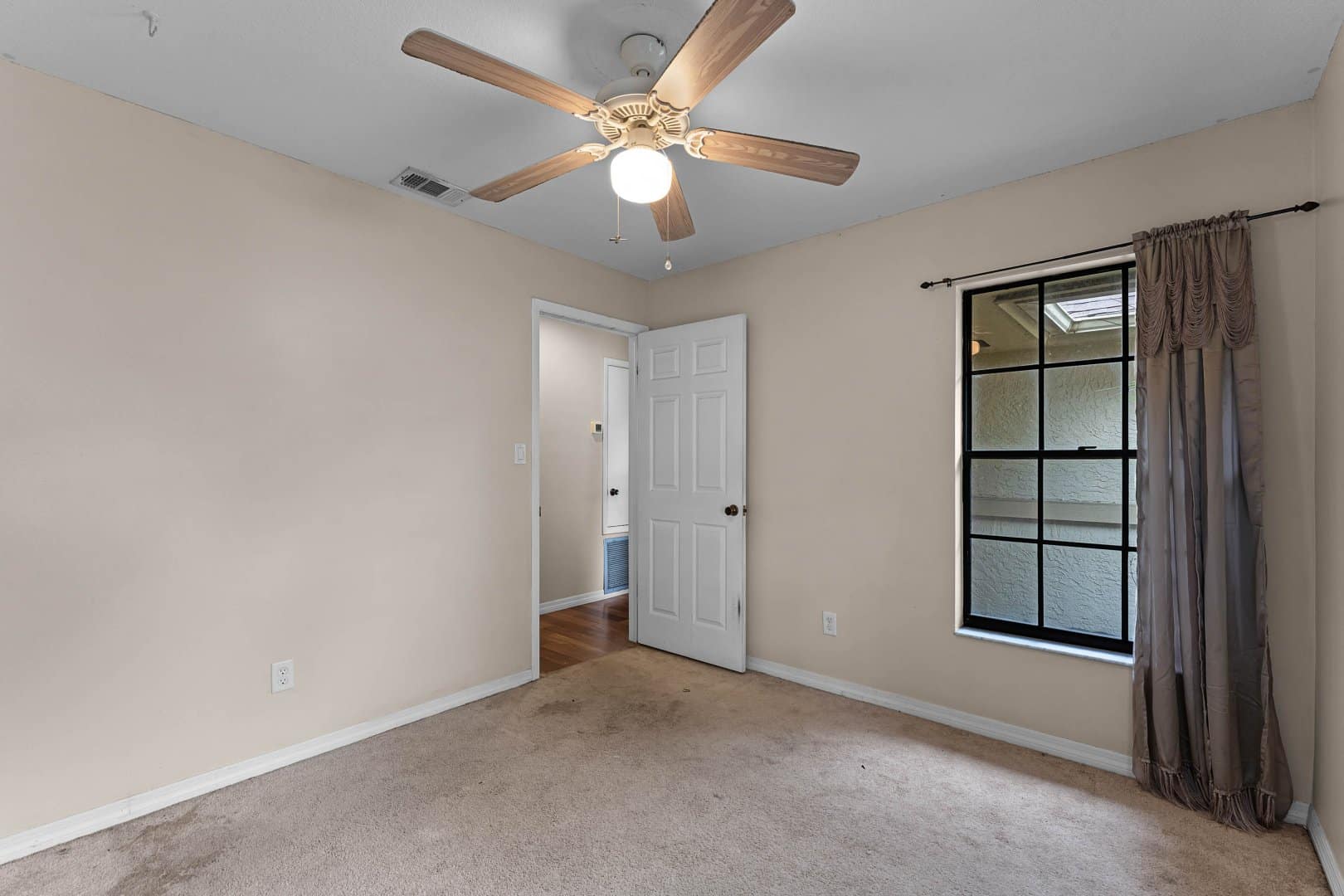 1120 Shaffer Trl, Oviedo, FL 32765 1120 Shaffer Trl, Oviedo, FL 32765