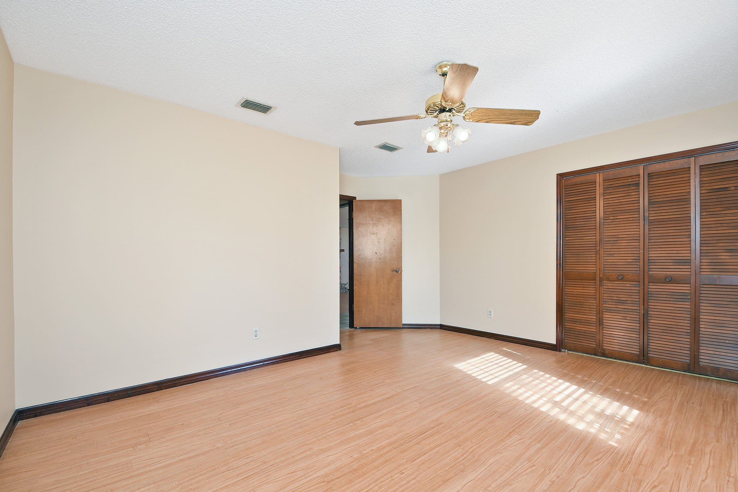 1204-gallant-fox-way-chuluota-fl-32766-03 1204-gallant-fox-way-chuluota-fl-32766-03