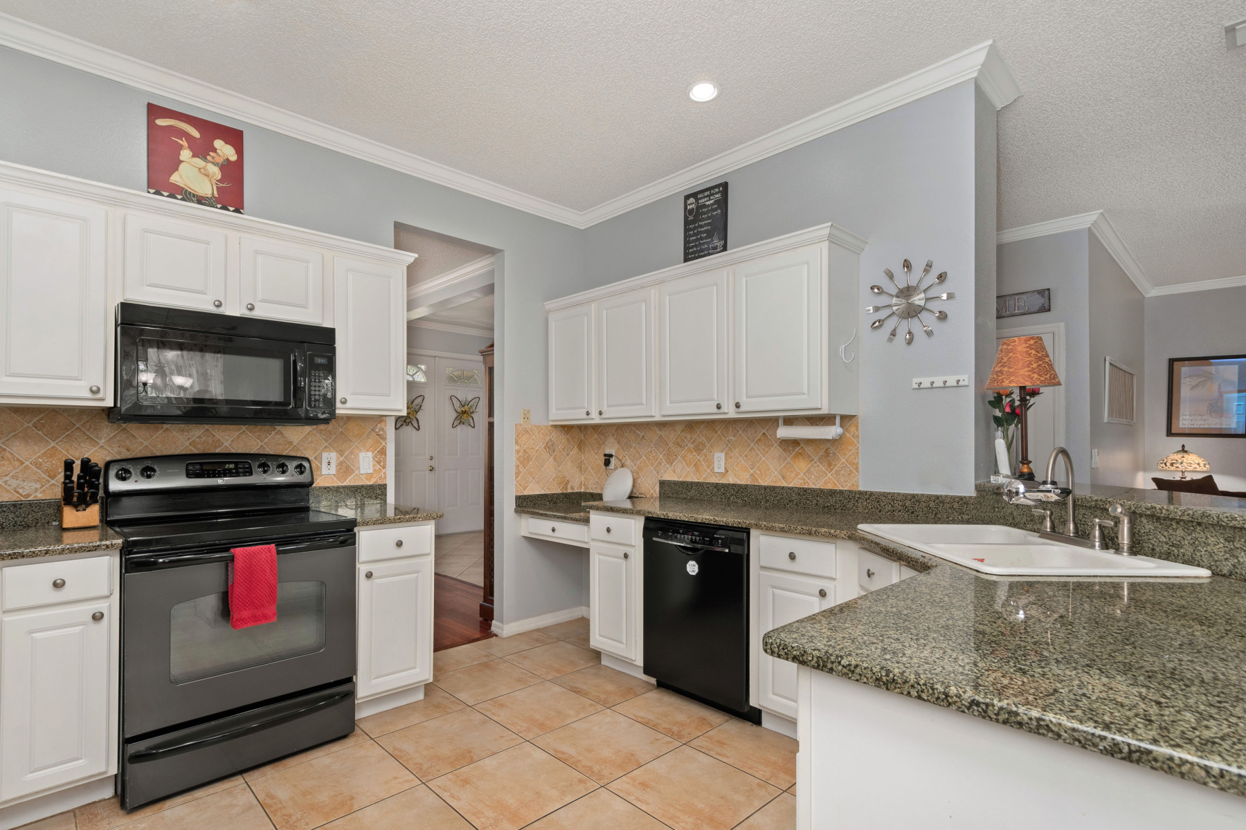 13738 Bluewater Cir, Orlando, FL 32828 13738 Bluewater Cir, Orlando, FL 32828
