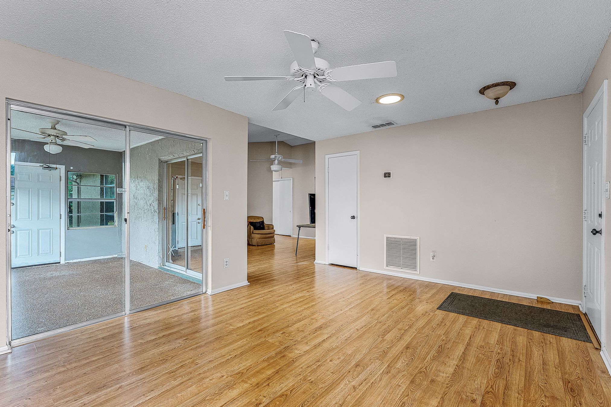 1384 La Paloma Cir, Winter Springs, FL 32708 1384 La Paloma Cir, Winter Springs, FL 32708