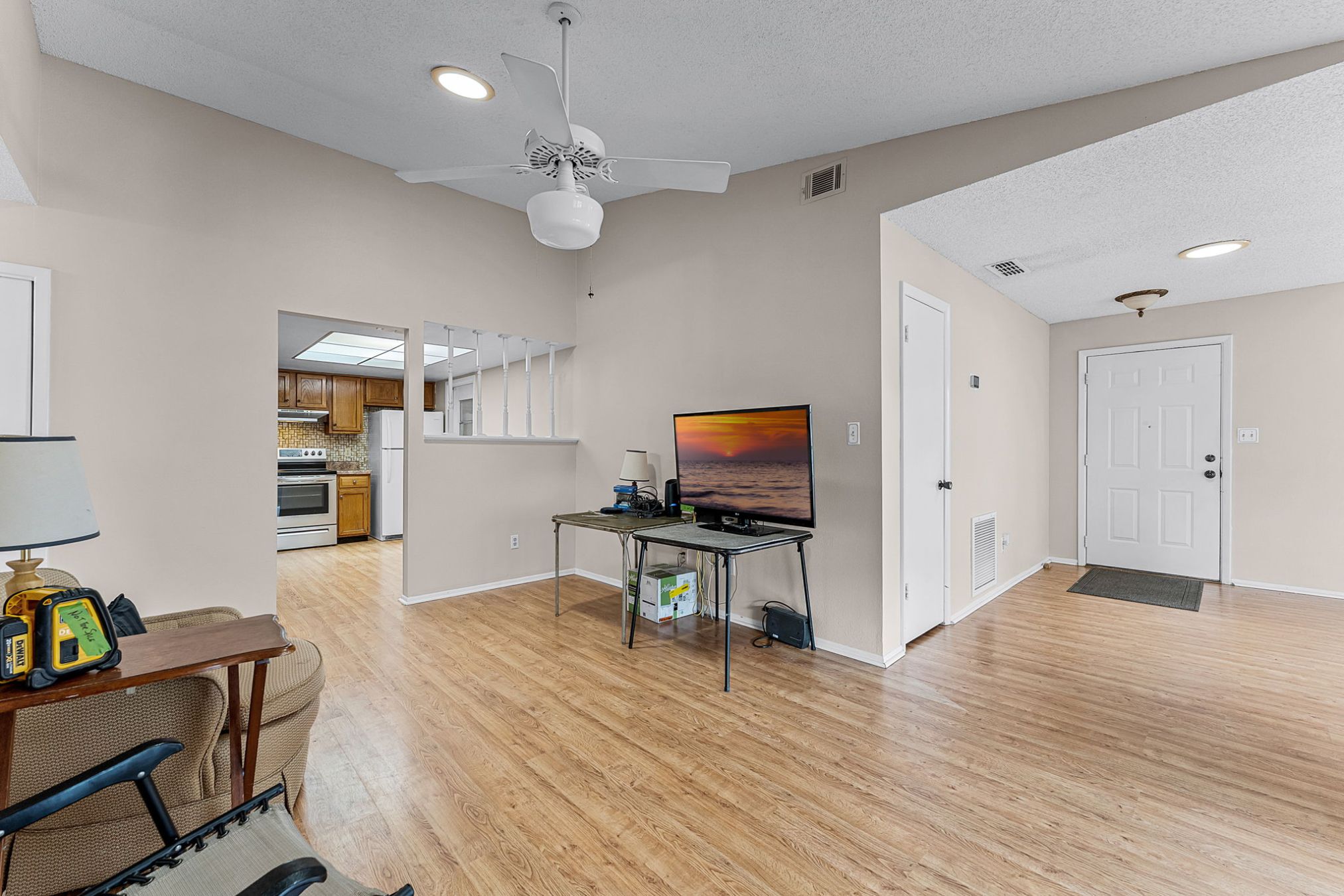 1384 La Paloma Cir, Winter Springs, FL 32708 1384 La Paloma Cir, Winter Springs, FL 32708