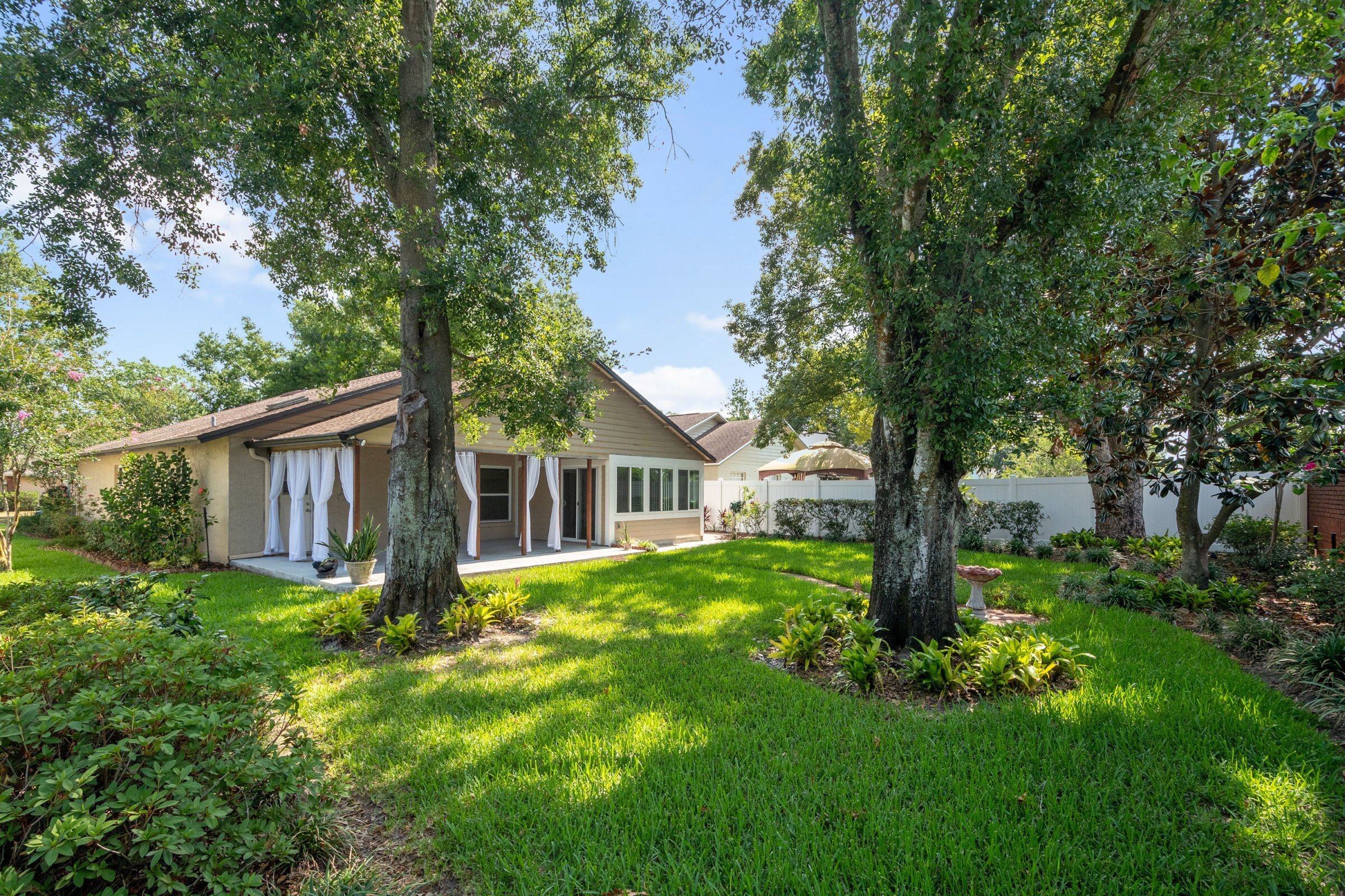 1558-lawndale-cir-winter-park-fl-32792-24 1558-lawndale-cir-winter-park-fl-32792-24