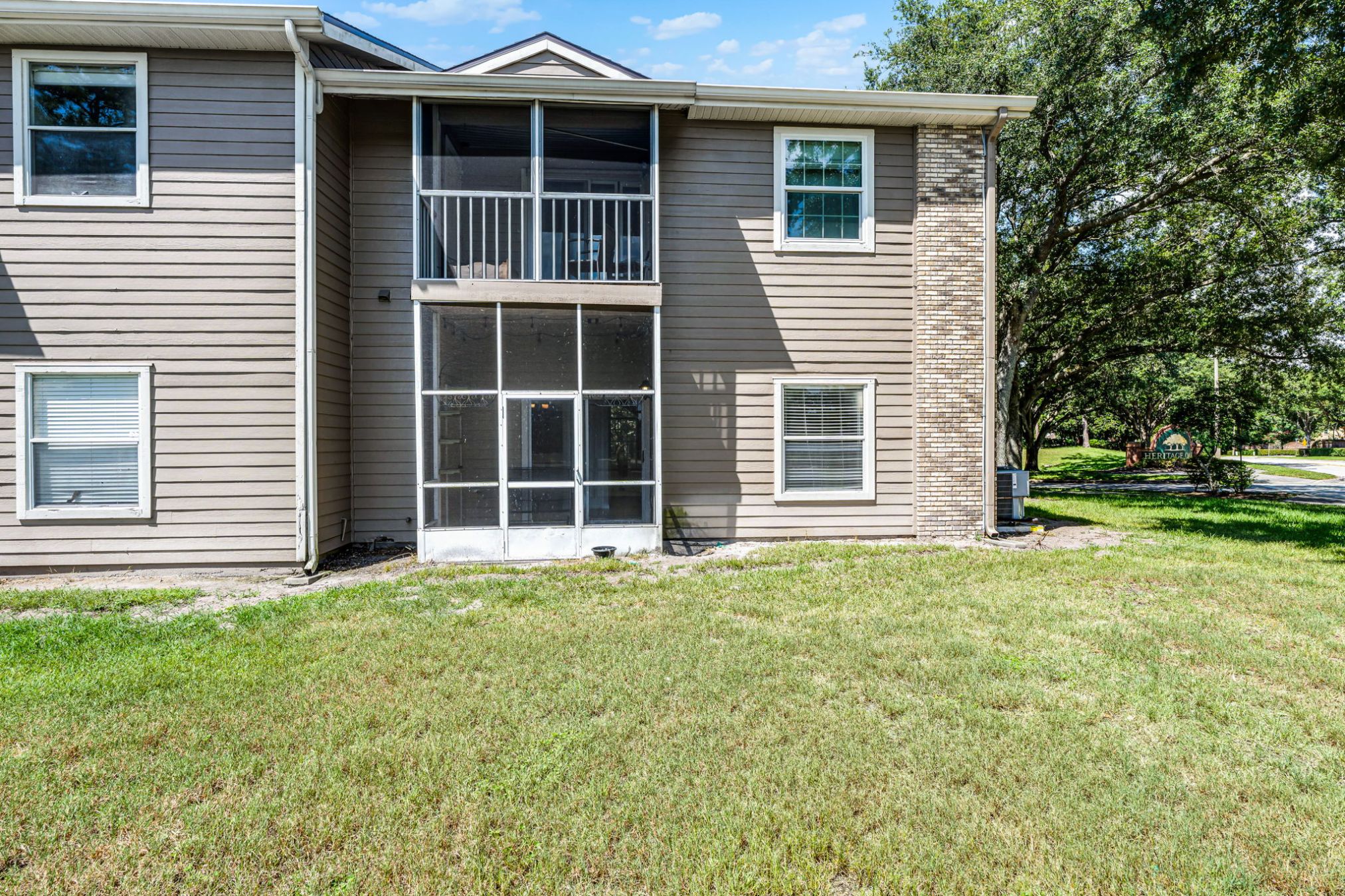 160 Reserve Cir #100, Oviedo, FL 32765 160 Reserve Cir #100, Oviedo, FL 32765