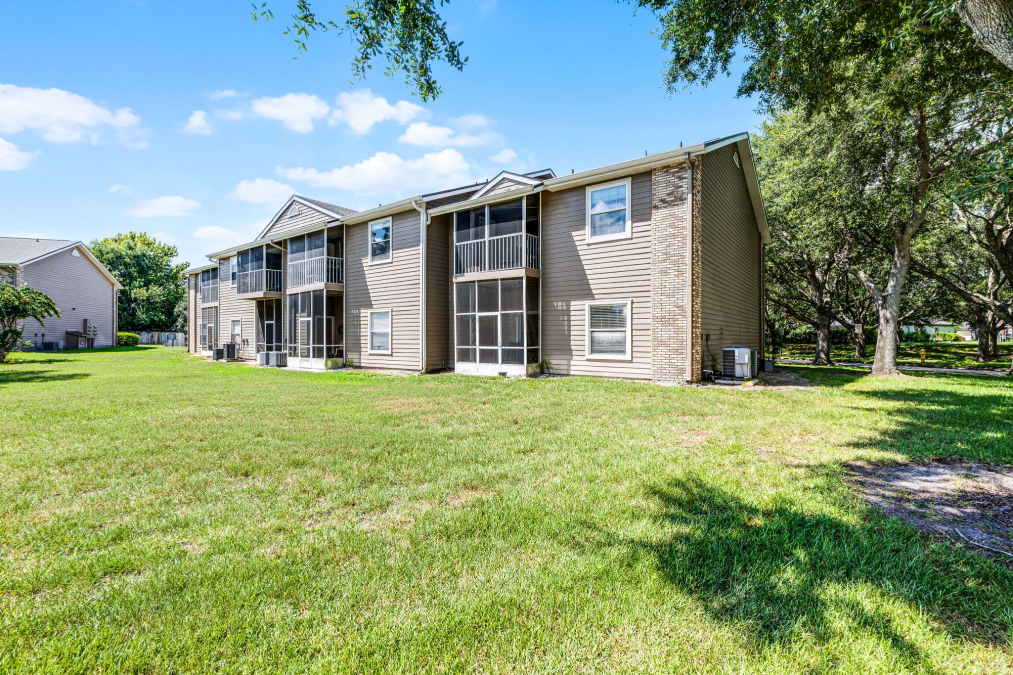 160 Reserve Cir #100, Oviedo, FL 32765 160 Reserve Cir #100, Oviedo, FL 32765