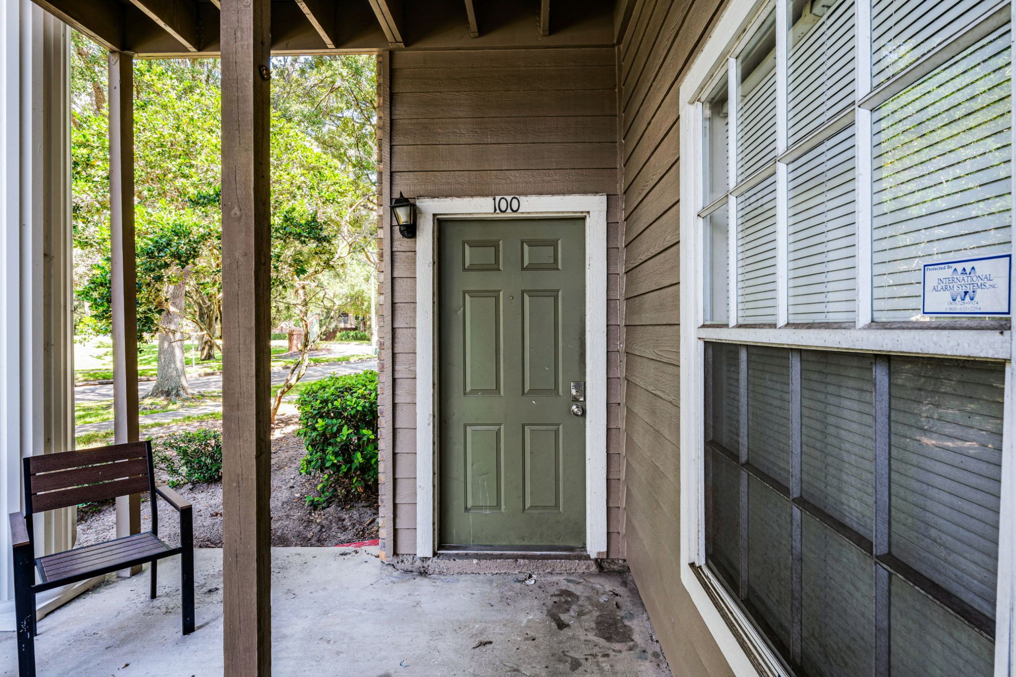 160 Reserve Cir #100, Oviedo, FL 32765 160 Reserve Cir #100, Oviedo, FL 32765