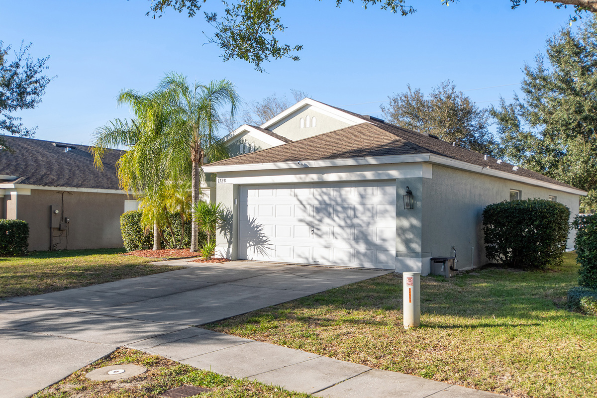 1728 Setting Sun Loop, Casselberry, FL 32707 1728 Setting Sun Loop, Casselberry, FL 32707