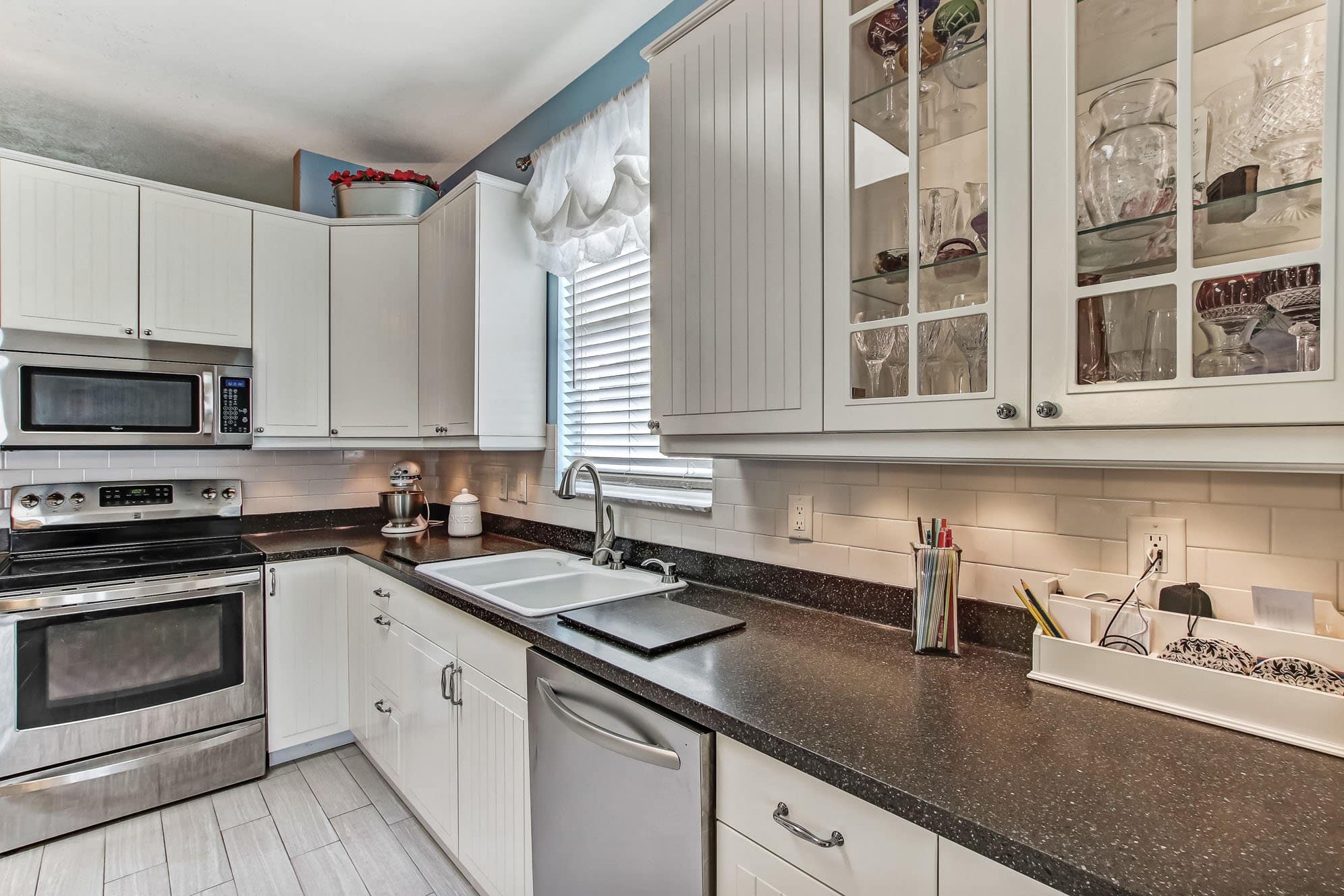 2041 Swift Rd, Oviedo, FL 32766 2041 Swift Rd, Oviedo, FL 32766