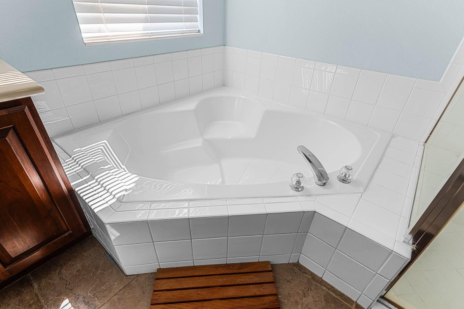 2075 Emerald Green Cir, Oviedo, FL 32765 2075 Emerald Green Cir, Oviedo, FL 32765