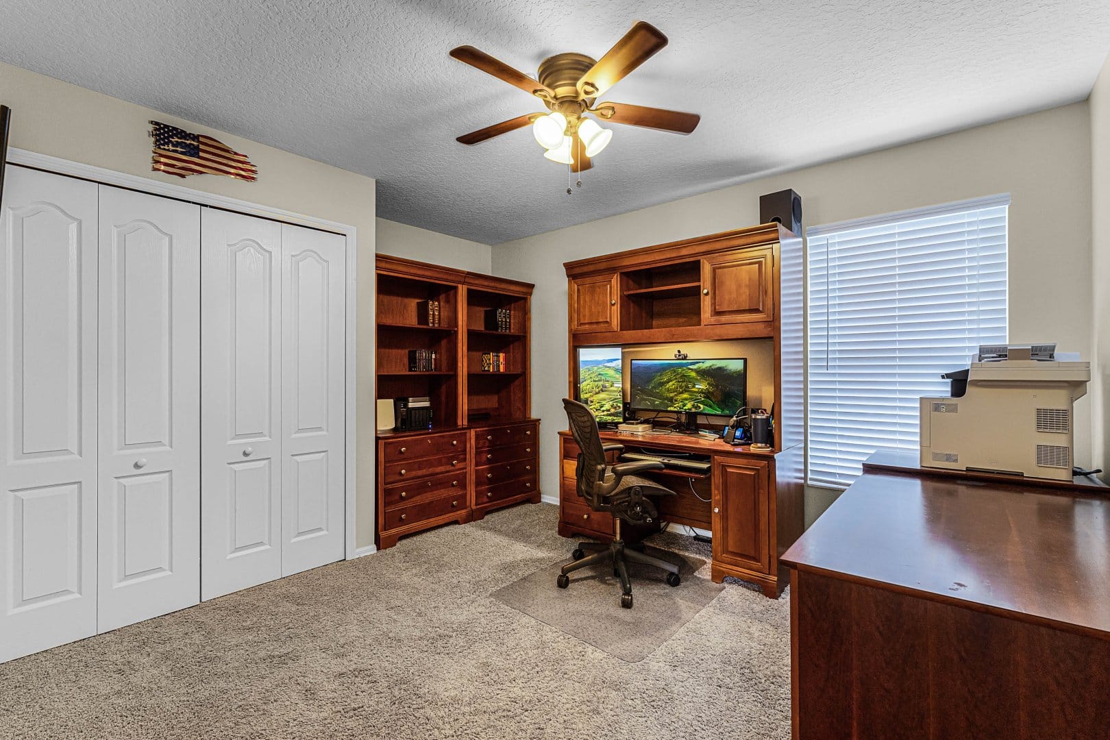 2075 Emerald Green Cir, Oviedo, FL 32765 2075 Emerald Green Cir, Oviedo, FL 32765