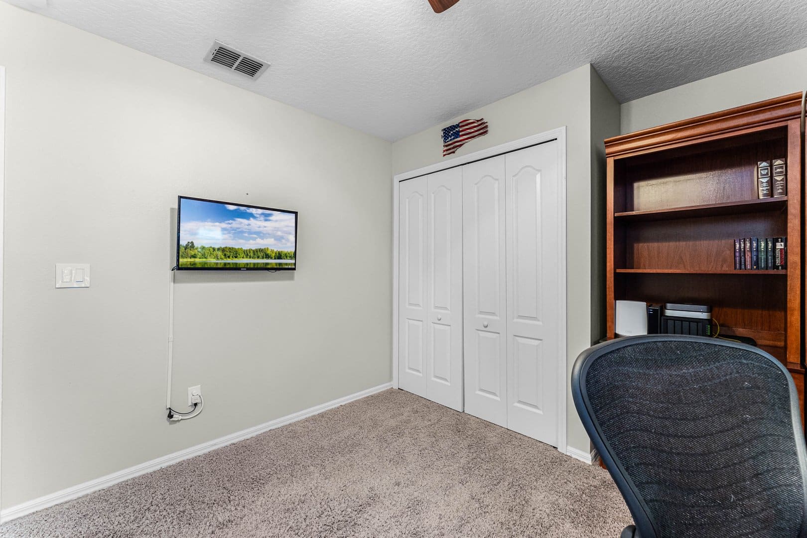2075 Emerald Green Cir, Oviedo, FL 32765 2075 Emerald Green Cir, Oviedo, FL 32765