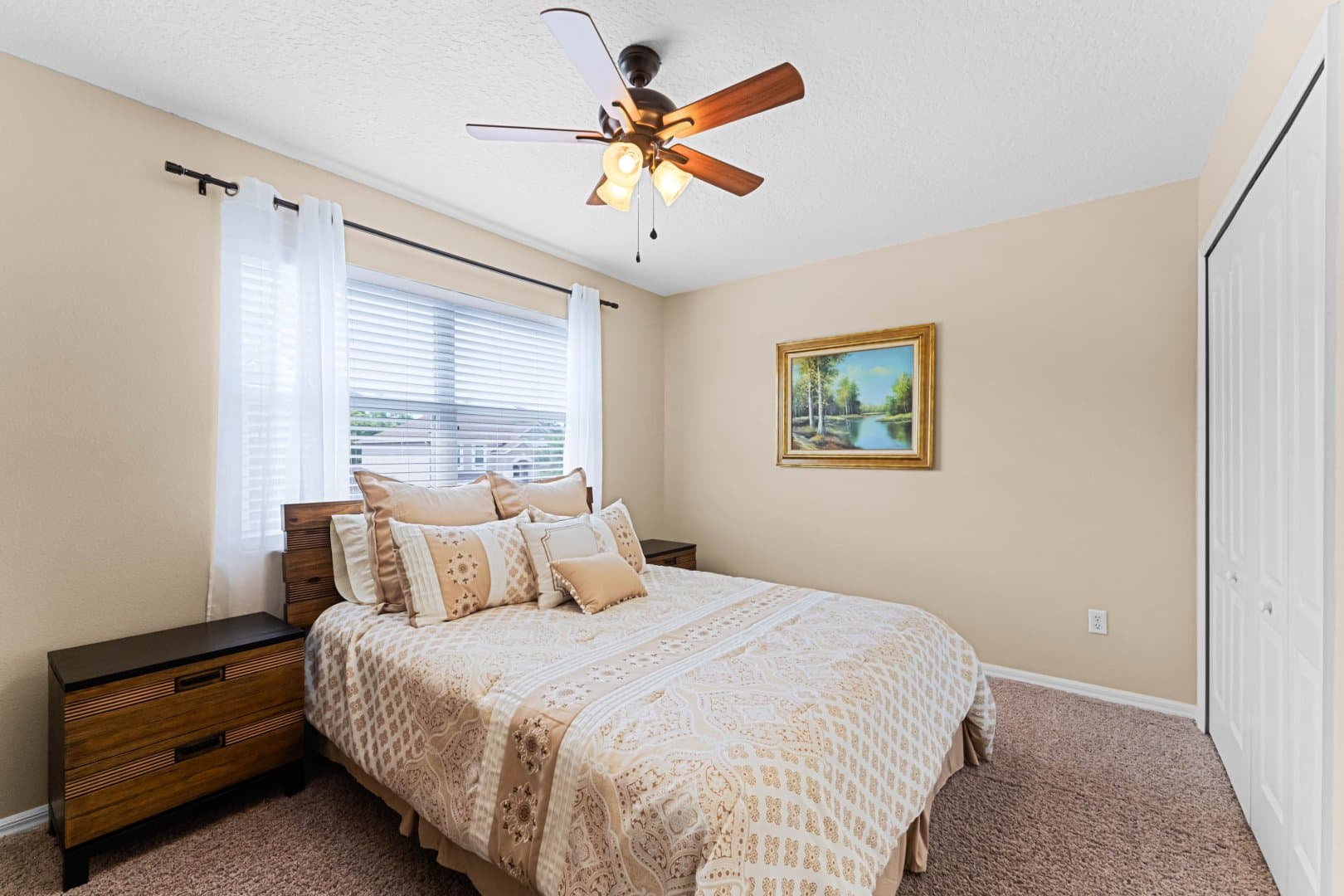2075 Emerald Green Cir, Oviedo, FL 32765 2075 Emerald Green Cir, Oviedo, FL 32765