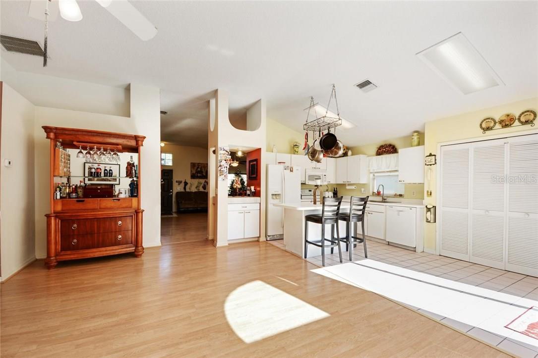 211-needham-ct-oviedo-fl-32765-10 211-needham-ct-oviedo-fl-32765-10