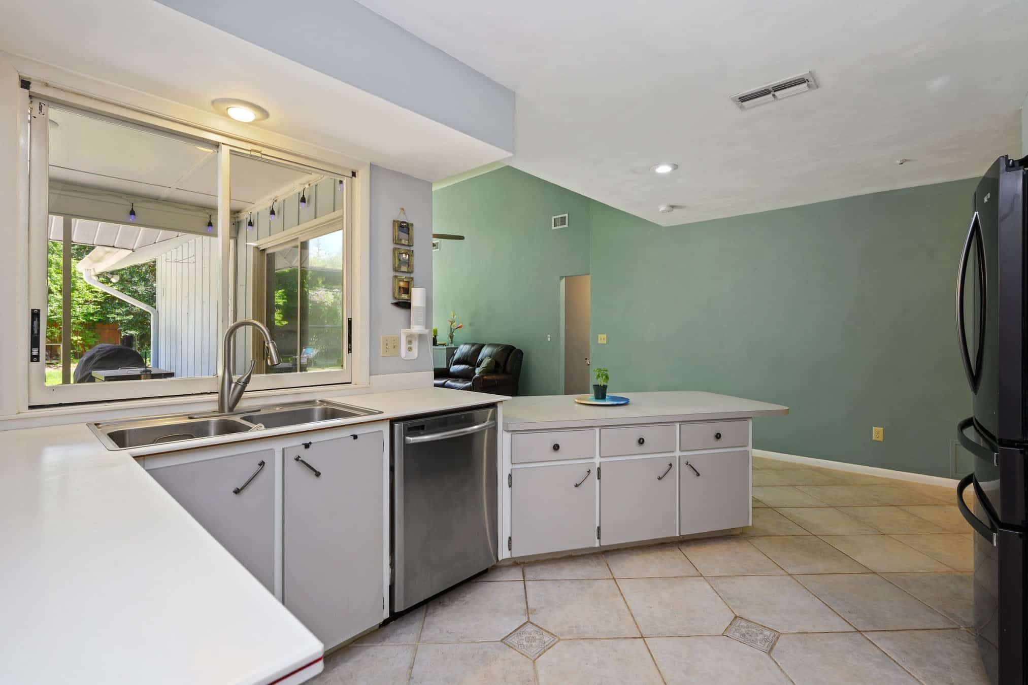 215 Live Oak Ln, New Smyrna Beach, FL 32168 215 Live Oak Ln, New Smyrna Beach, FL 32168