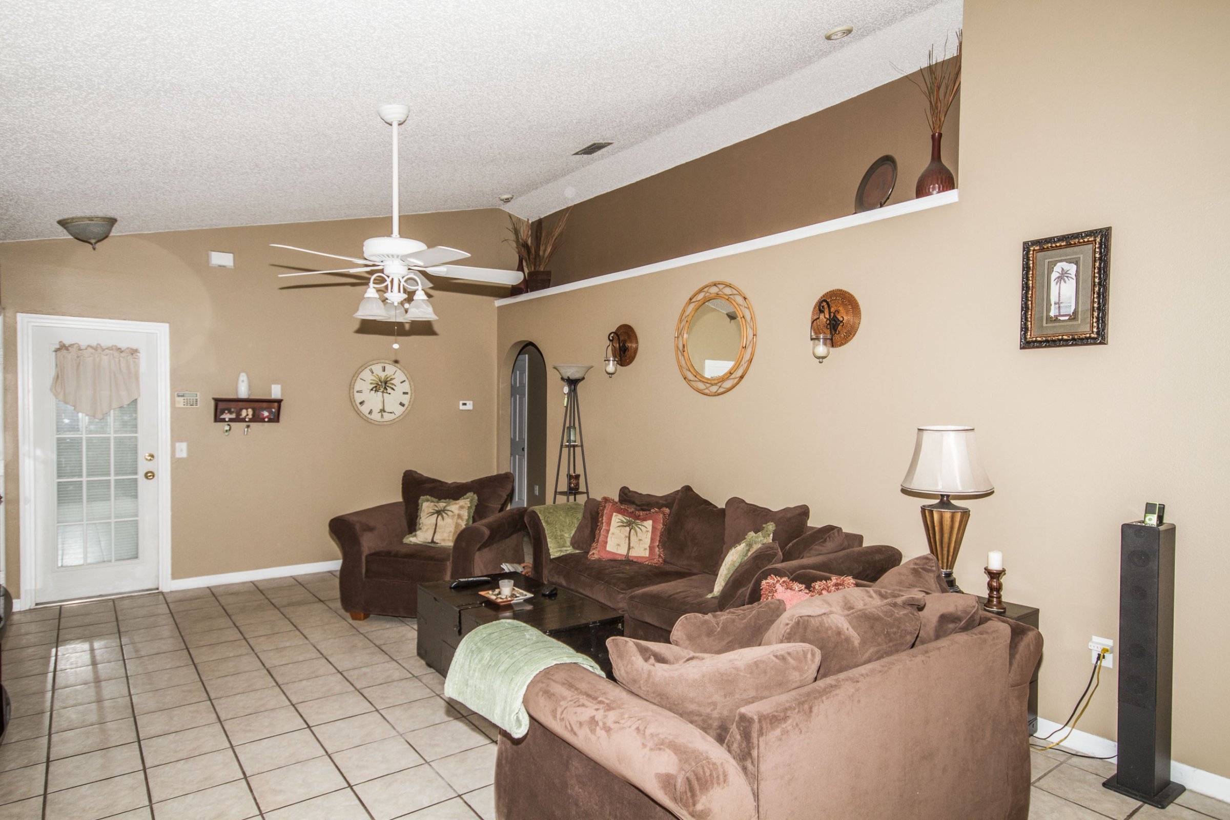 2200-orange-st-oviedo-fl-32765-06 2200-orange-st-oviedo-fl-32765-06