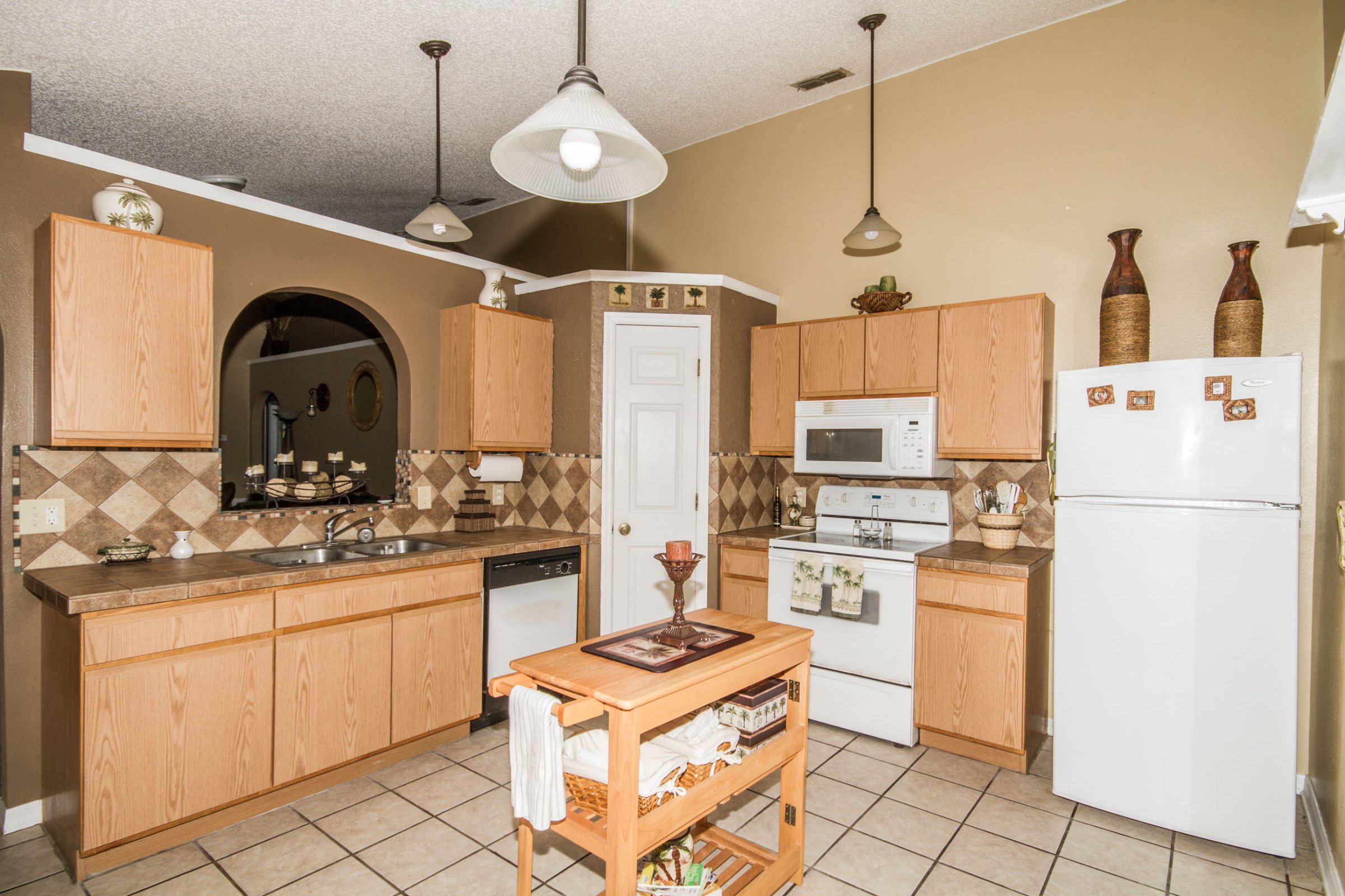 2200-orange-st-oviedo-fl-32765-09 2200-orange-st-oviedo-fl-32765-09
