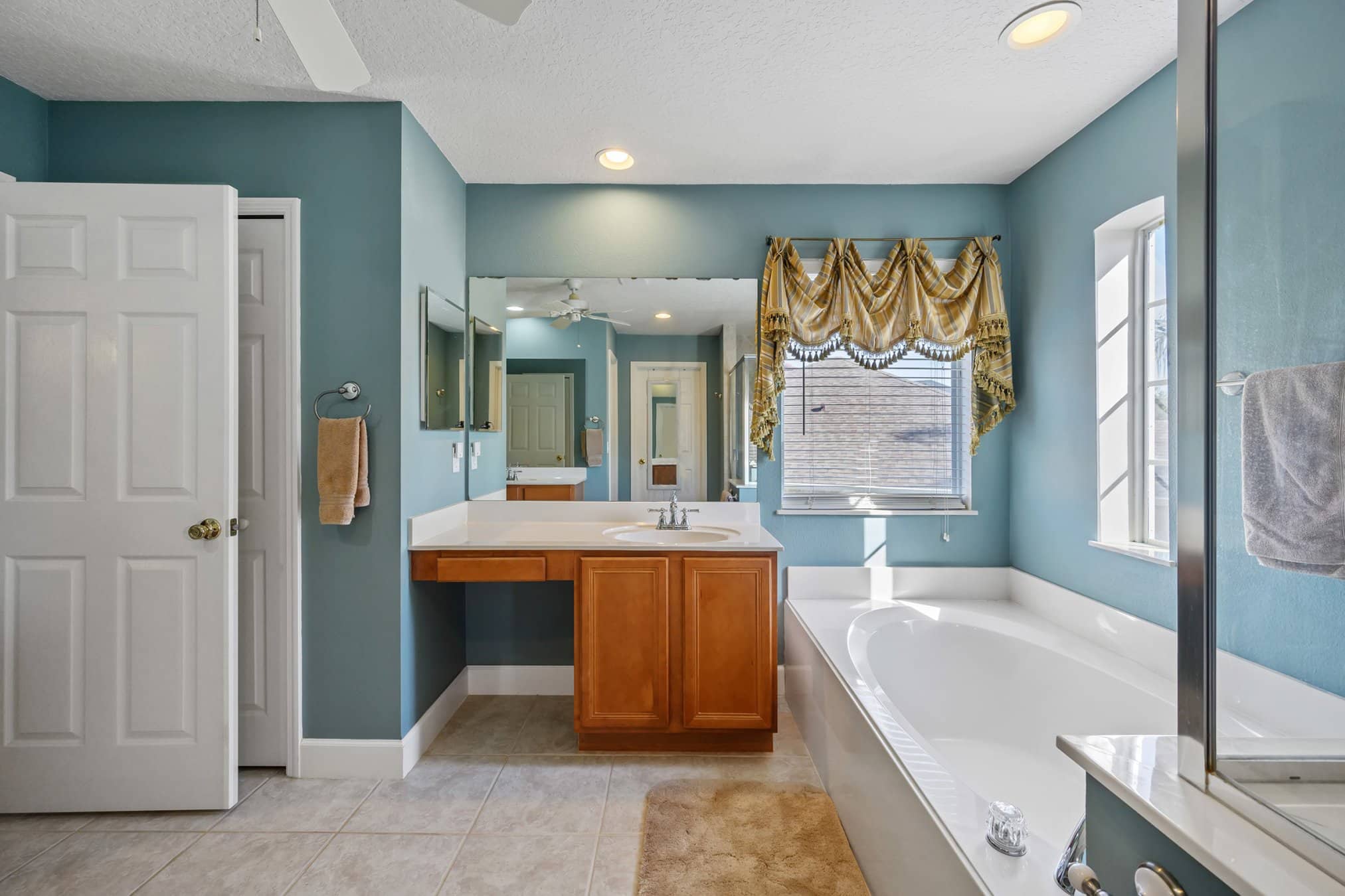 2270 Foliage Oak Ter, Oviedo, FL 32766 2270 Foliage Oak Ter, Oviedo, FL 32766