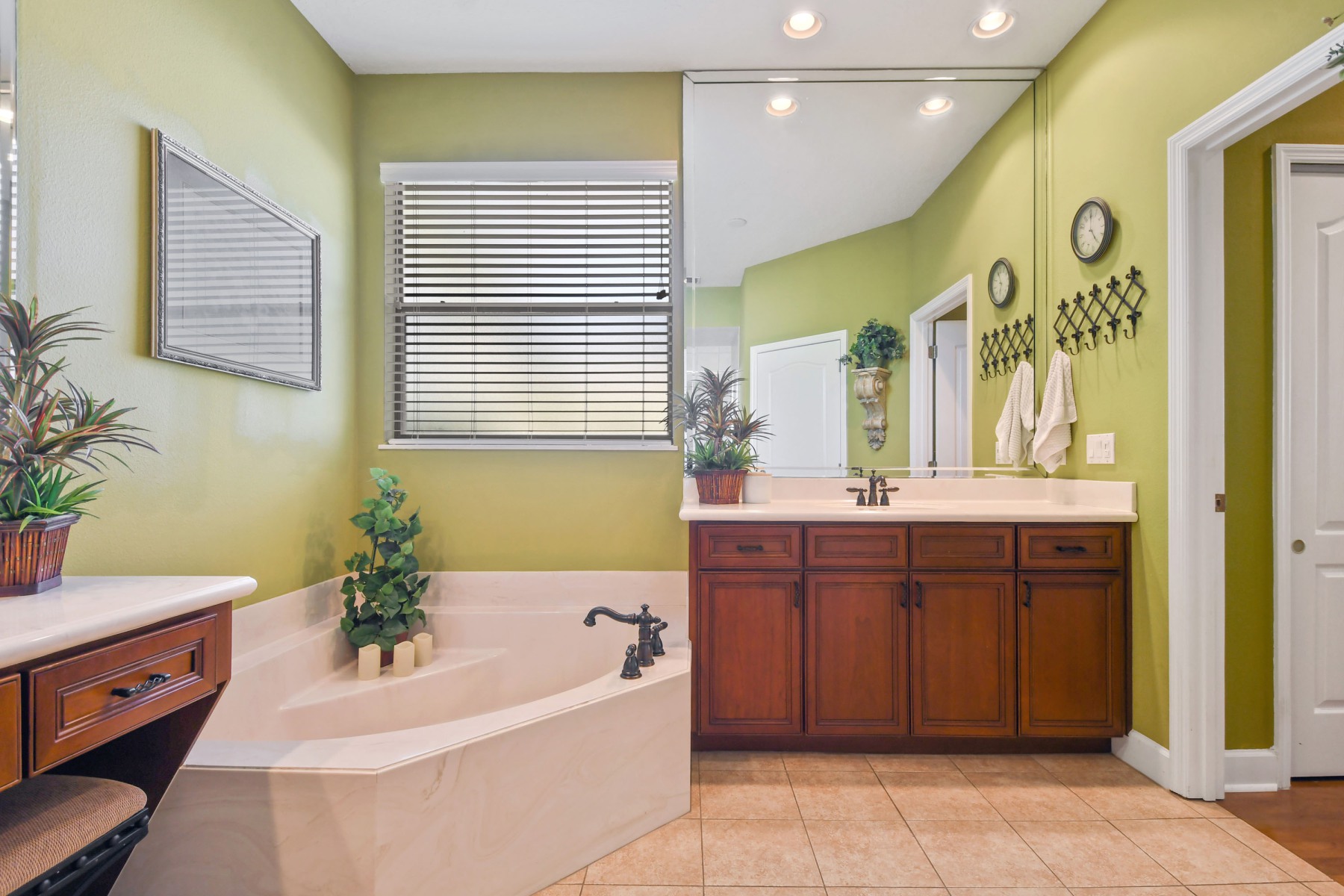 2328-foliage-oak-ter-oviedo-fl-32766-31 2328-foliage-oak-ter-oviedo-fl-32766-31