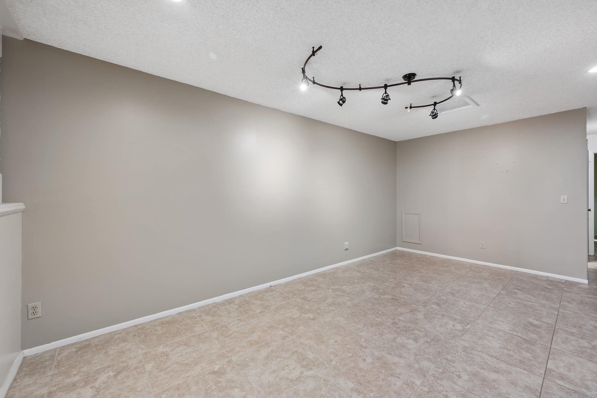 236 Mont Blanc Ct Unit #104, Casselberry, FL 32707 236 Mont Blanc Ct Unit #104, Casselberry, FL 32707