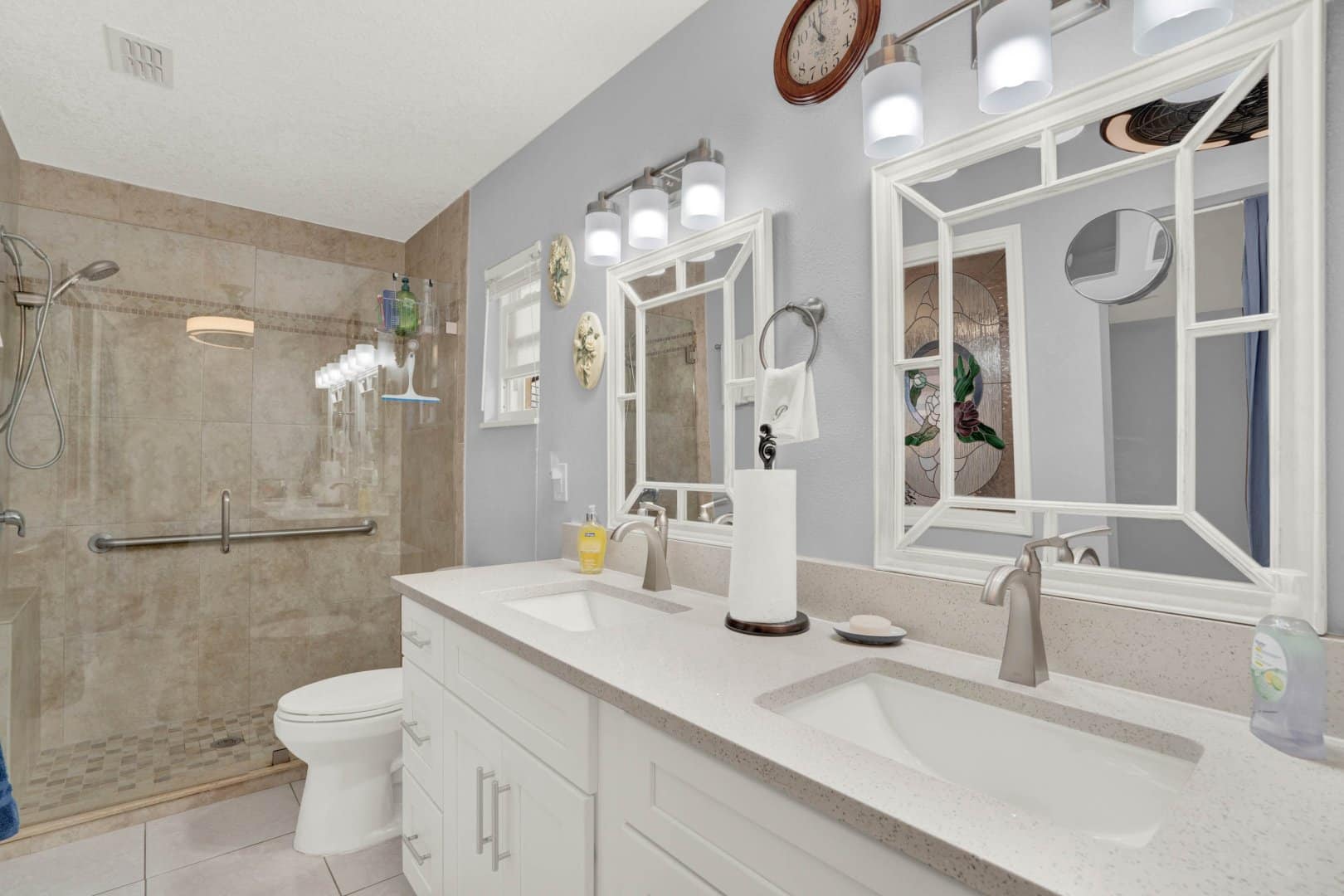 250 E Panama Rd, Winter Springs, FL 32708 250 E Panama Rd, Winter Springs, FL 32708