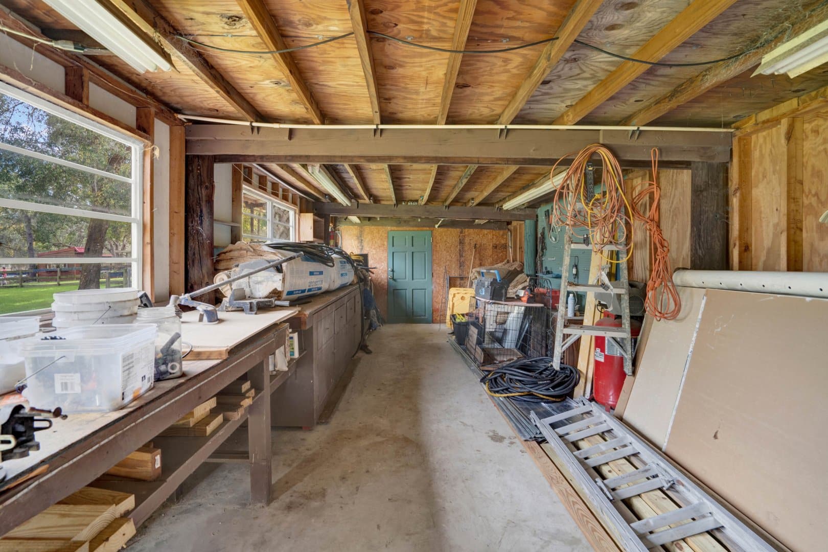 250 E Panama Rd, Winter Springs, FL 32708 250 E Panama Rd, Winter Springs, FL 32708
