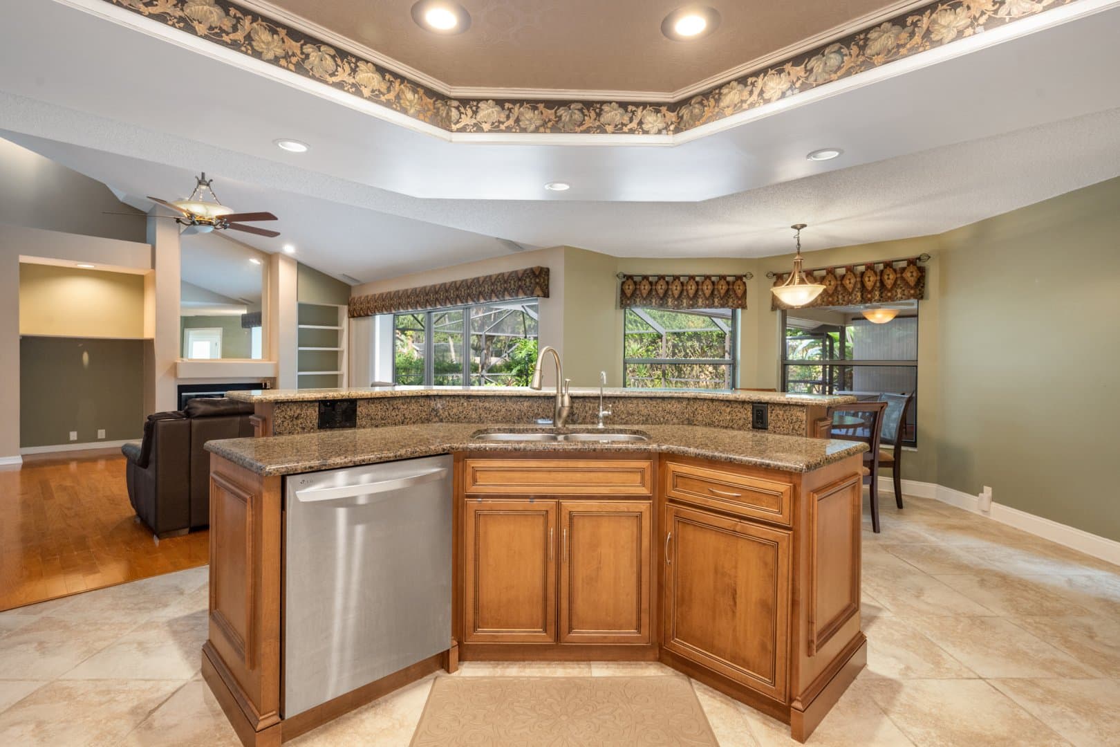 2535 Westminster Ter, Oviedo, FL 32765 2535 Westminster Ter, Oviedo, FL 32765