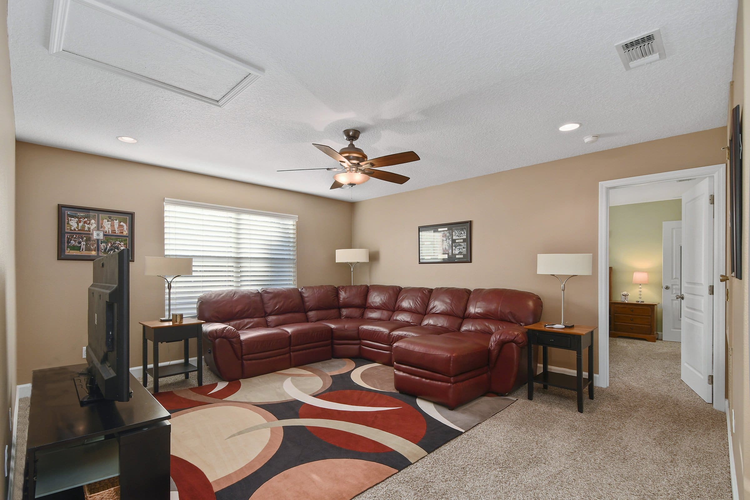2545-Dark-Oak-Ct-22 2545-Dark-Oak-Ct-22