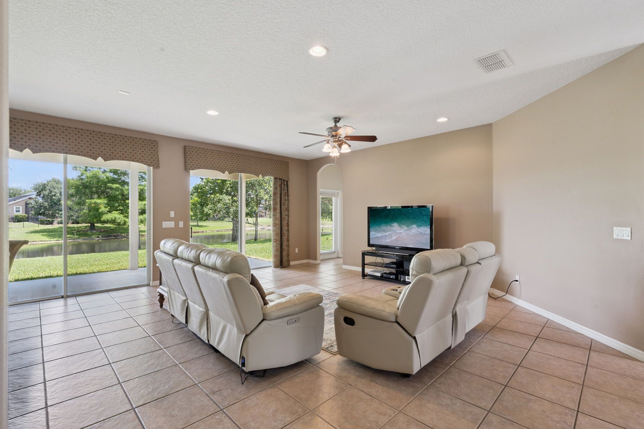 2582-double-tree-pl-oviedo-fl-32766-06 2582-double-tree-pl-oviedo-fl-32766-06