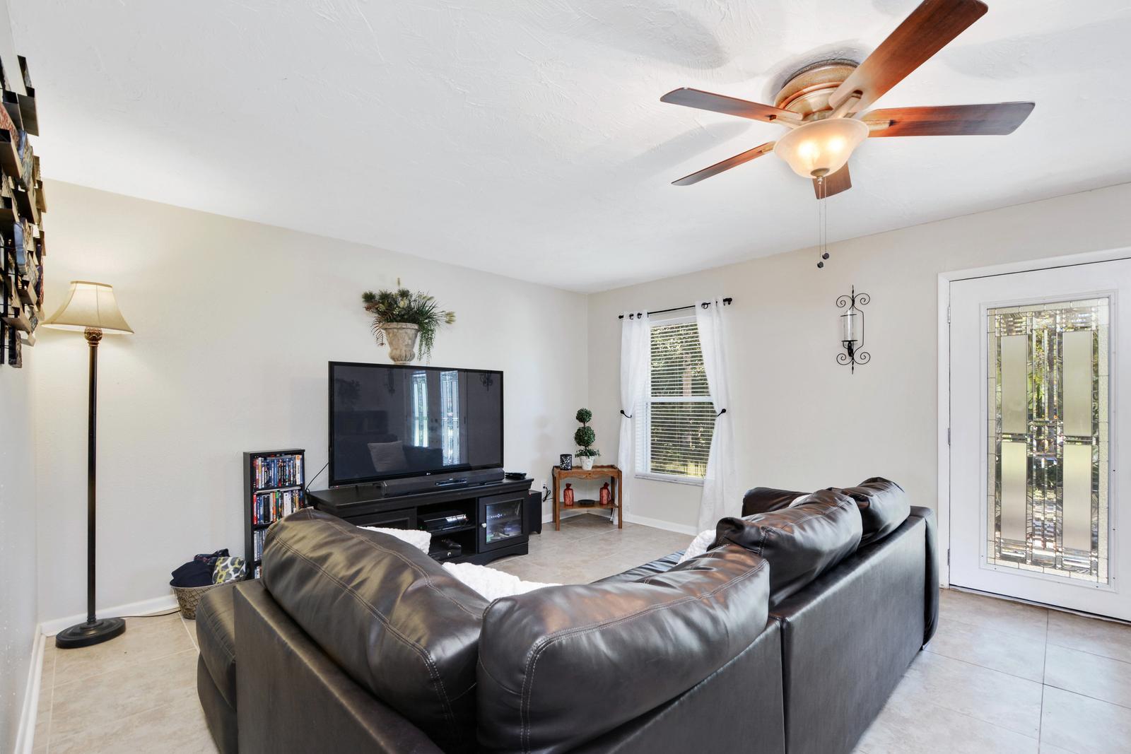 2651-canvasback-trl-geneva-fl-32732-03 2651-canvasback-trl-geneva-fl-32732-03