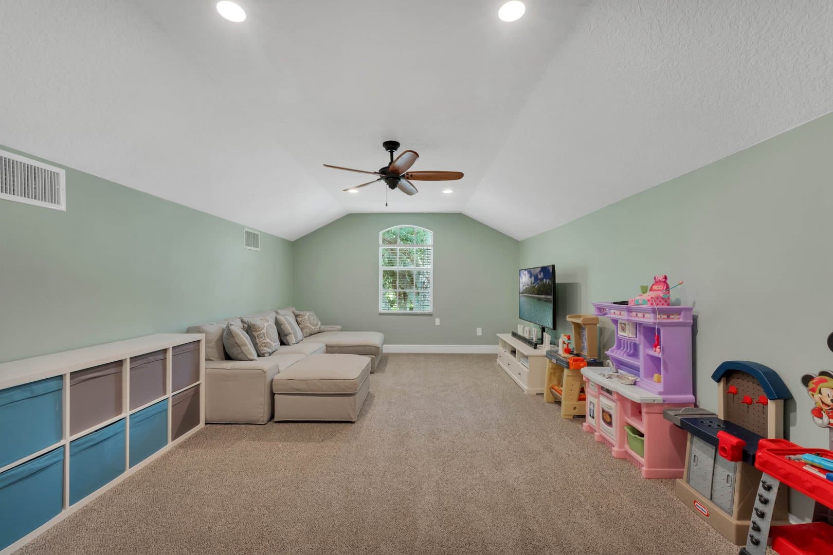 2821 Ashton Ter, Oviedo, FL 32765 2821 Ashton Ter, Oviedo, FL 32765