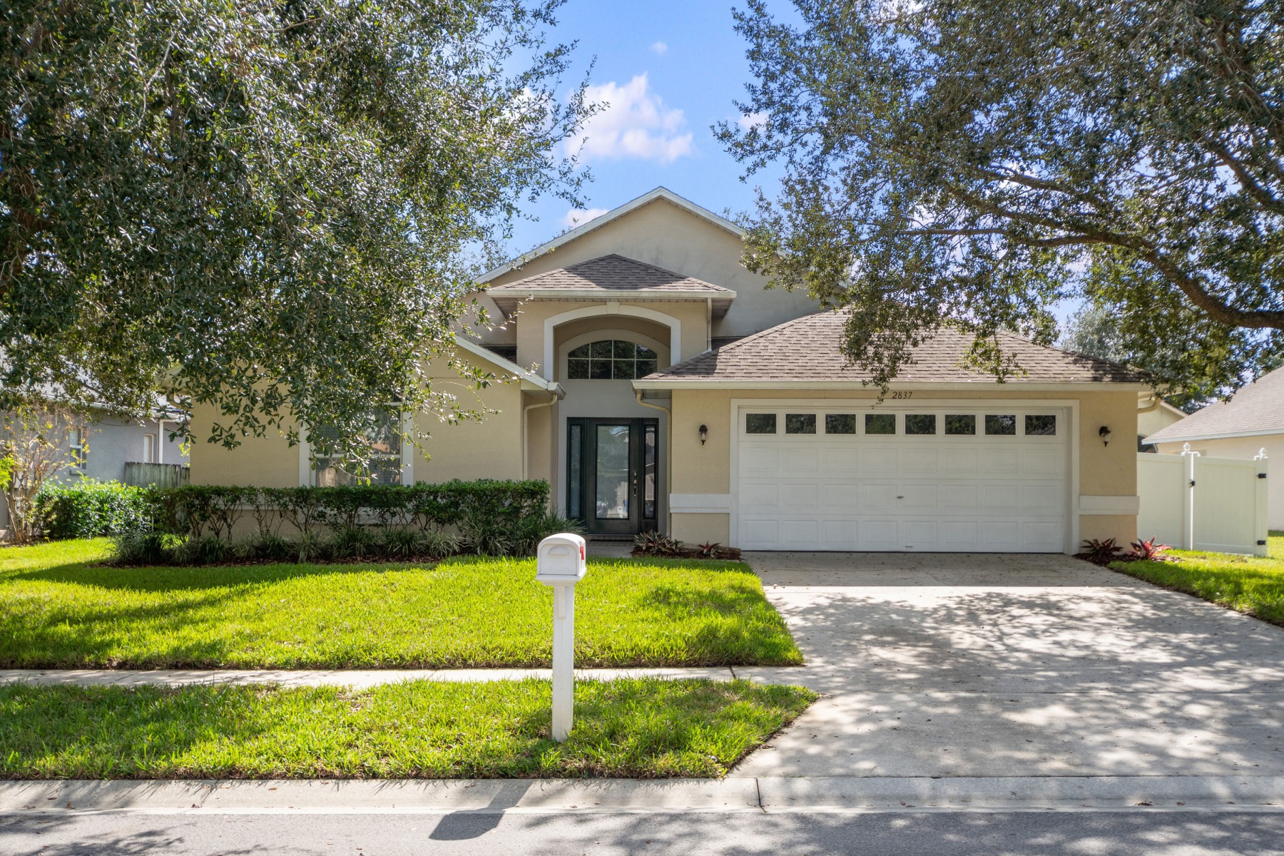 2837-Strand-Cir-Oviedo-FL-32765-01 2837-Strand-Cir-Oviedo-FL-32765-01