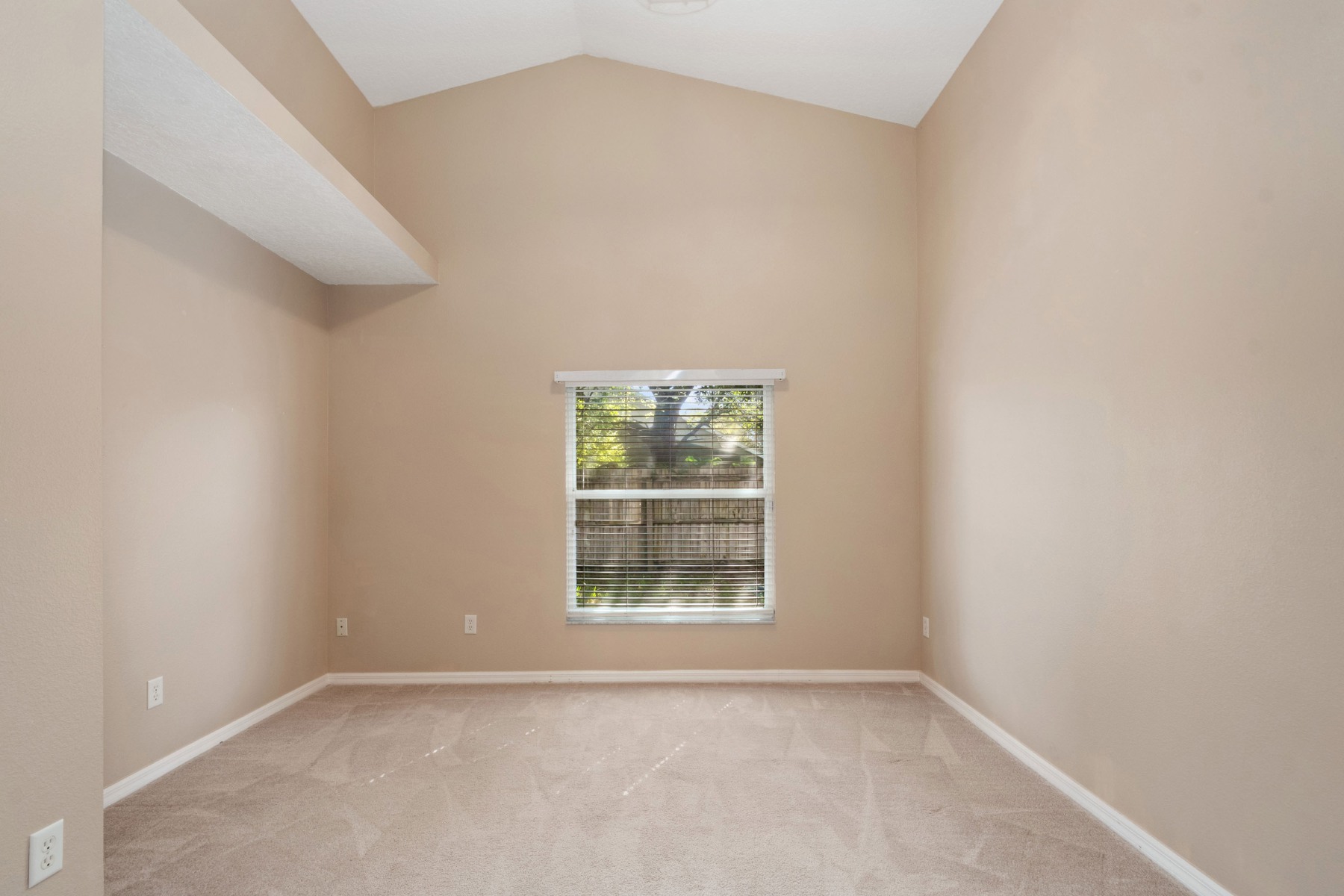 2837-Strand-Cir-Oviedo-FL-32765-13 2837-Strand-Cir-Oviedo-FL-32765-13