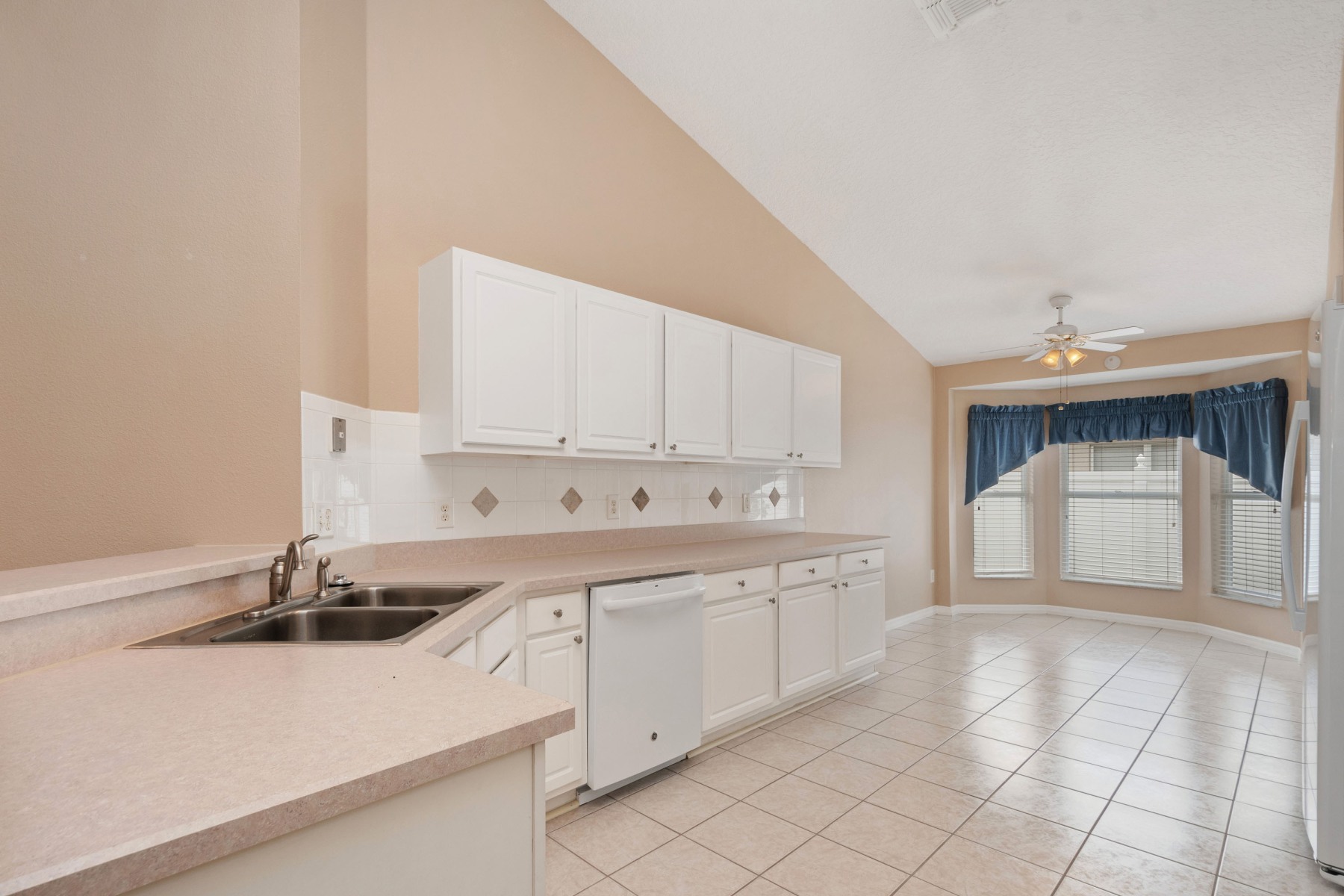 2837-Strand-Cir-Oviedo-FL-32765-25 2837-Strand-Cir-Oviedo-FL-32765-25