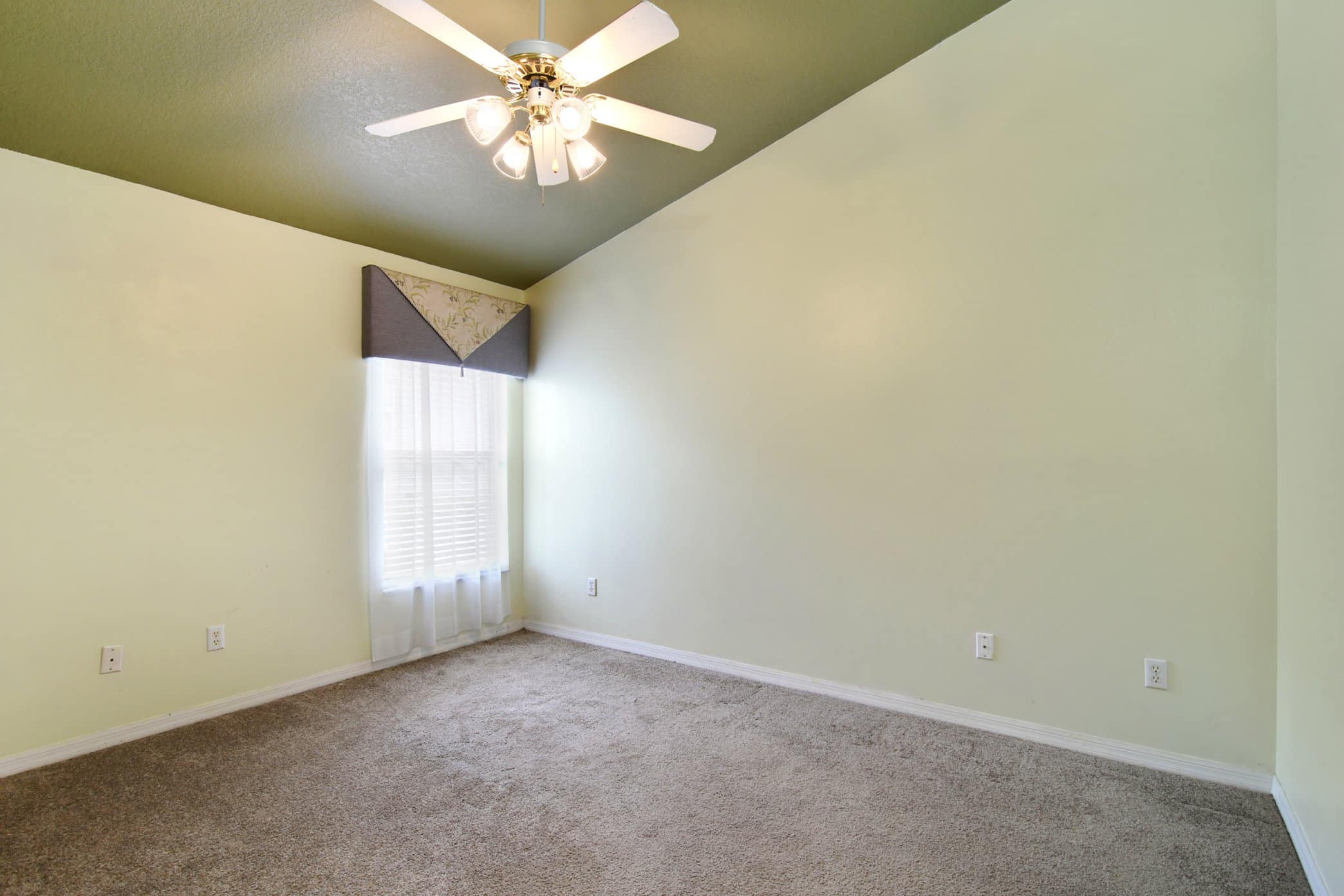 2847-strand-cir-oviedo-fl-32765-22 2847-strand-cir-oviedo-fl-32765-22