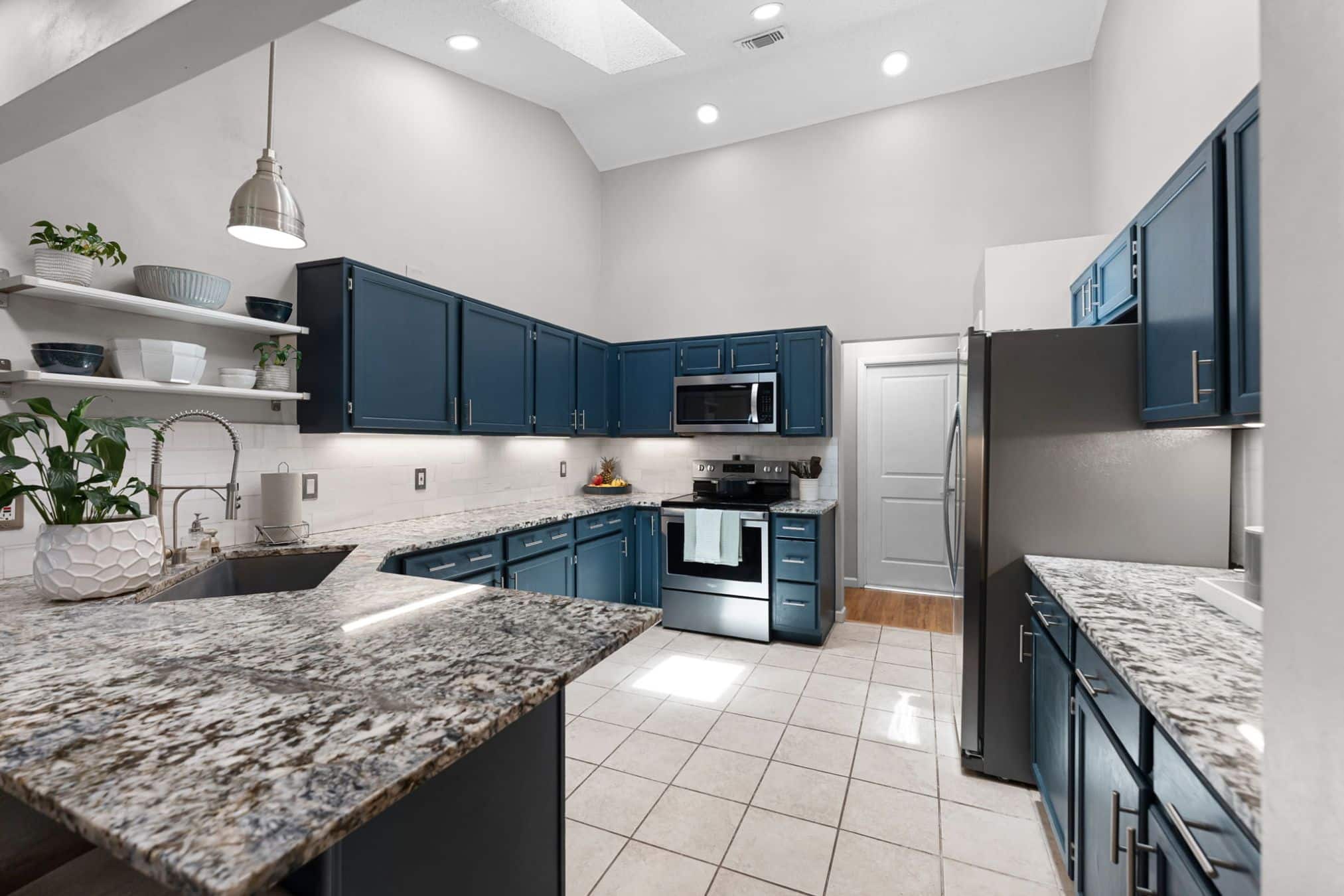 2917 Erskine Dr, Oviedo, FL 32765 2917 Erskine Dr, Oviedo, FL 32765