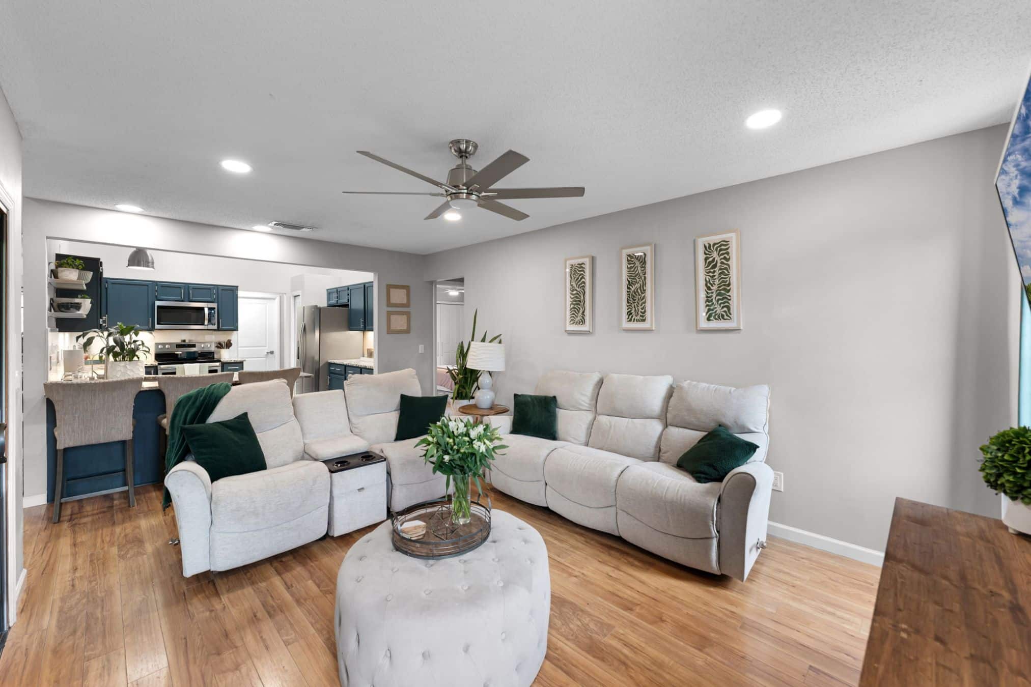 2917 Erskine Dr, Oviedo, FL 32765 2917 Erskine Dr, Oviedo, FL 32765