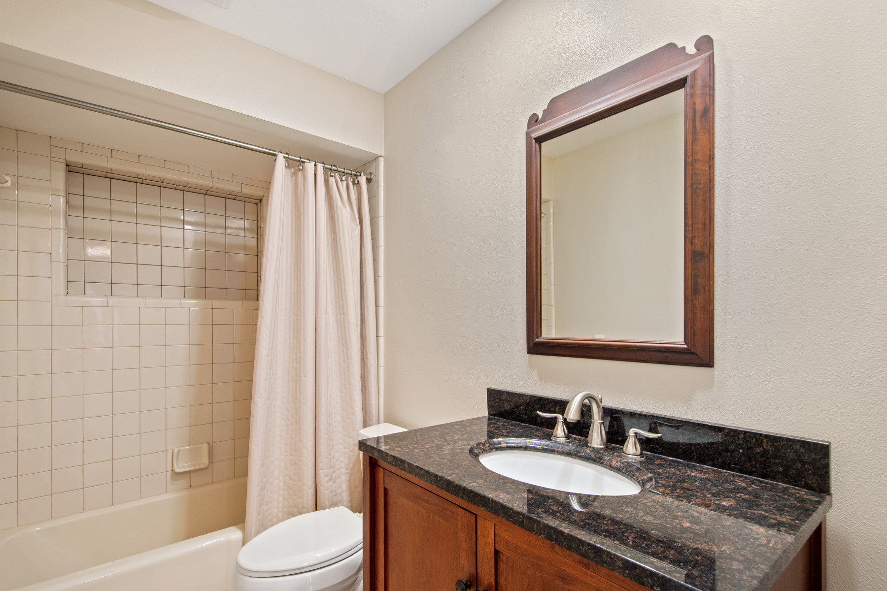 2972 Starwood Dr, Oviedo, FL 32765 2972 Starwood Dr, Oviedo, FL 32765