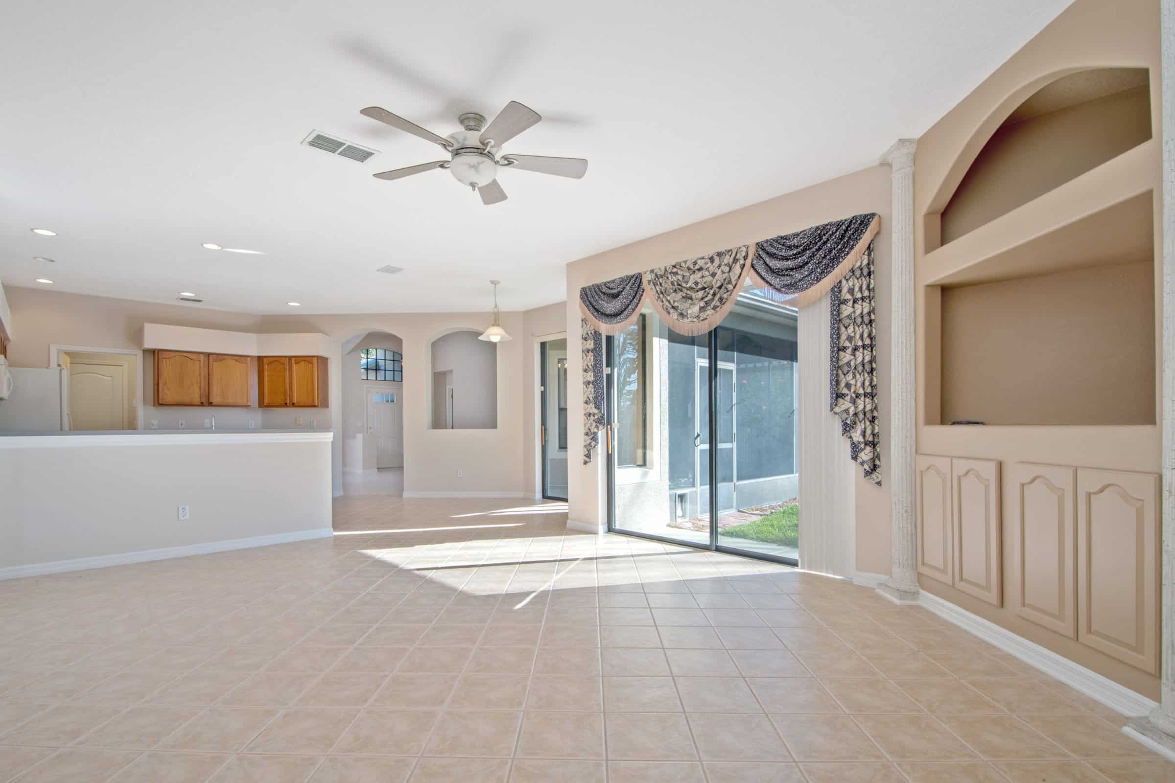 3370-Red-Ash-Circle-23 3370-Red-Ash-Circle-23