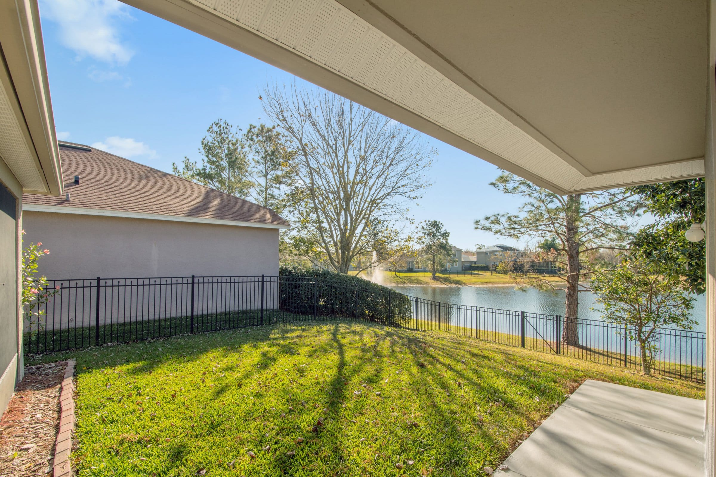 3370-Red-Ash-Circle-31 3370-Red-Ash-Circle-31