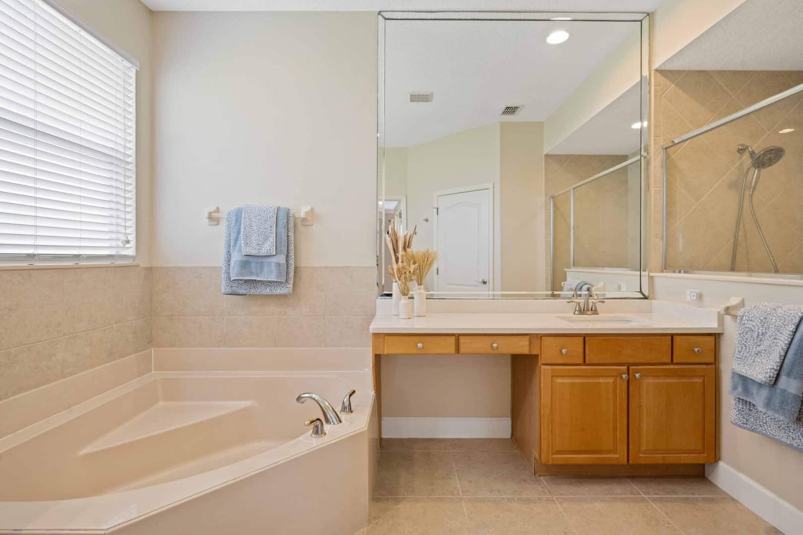 3578 Overcup Oak Dr, Oviedo, FL 32766 3578 Overcup Oak Dr, Oviedo, FL 32766
