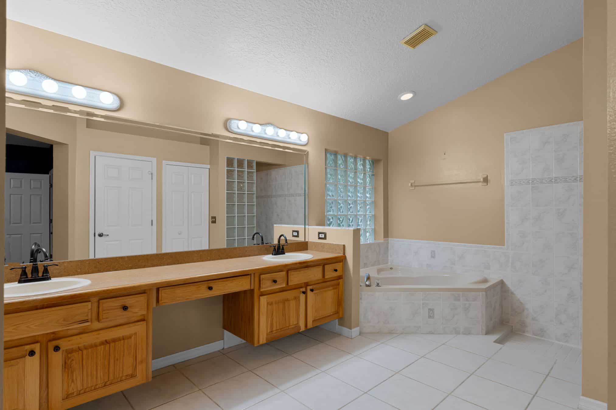 36 Dial Ave, Debary, FL 32713 36 Dial Ave, Debary, FL 32713