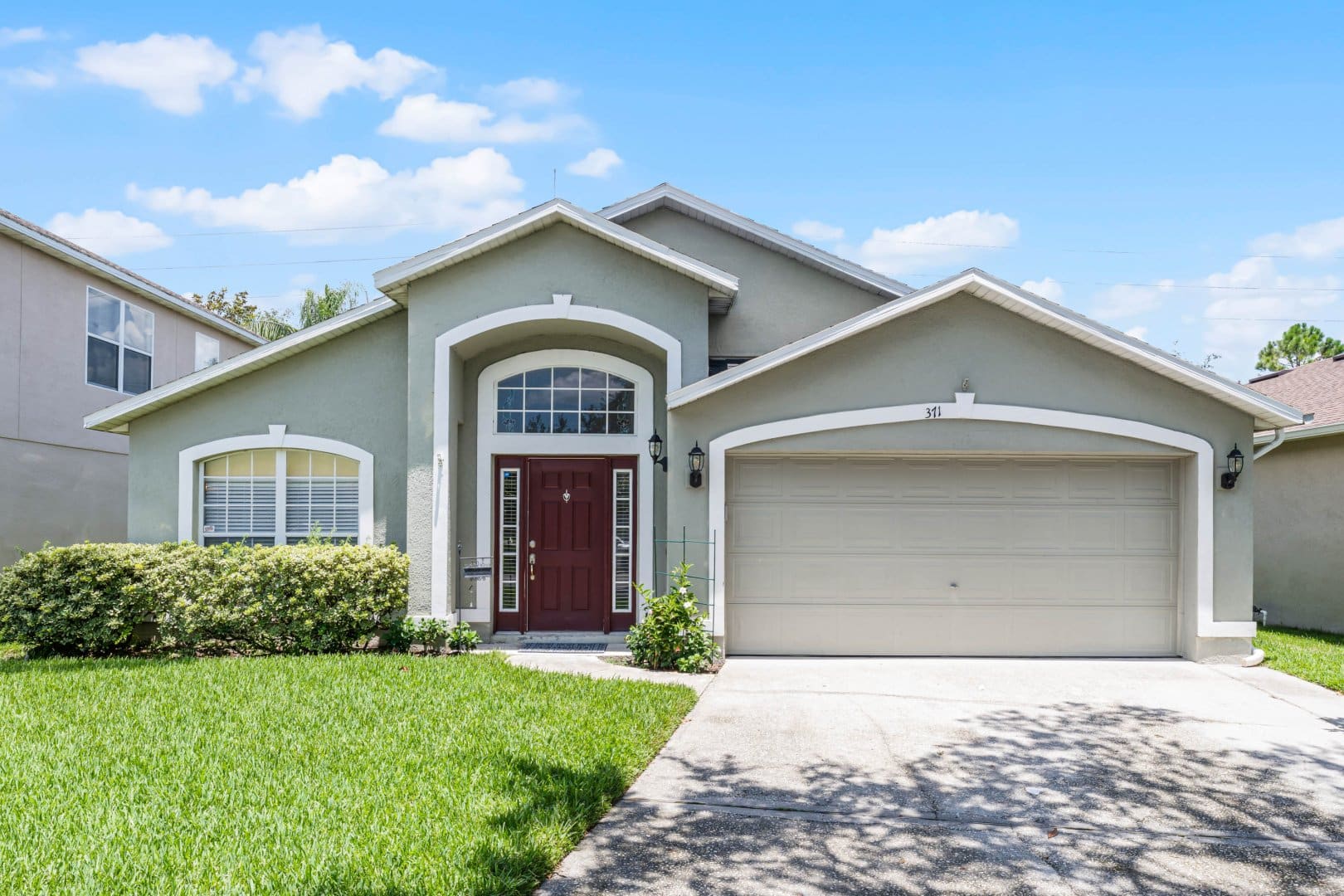 371 Lynn St, Oviedo, FL 32765 371 Lynn St, Oviedo, FL 32765