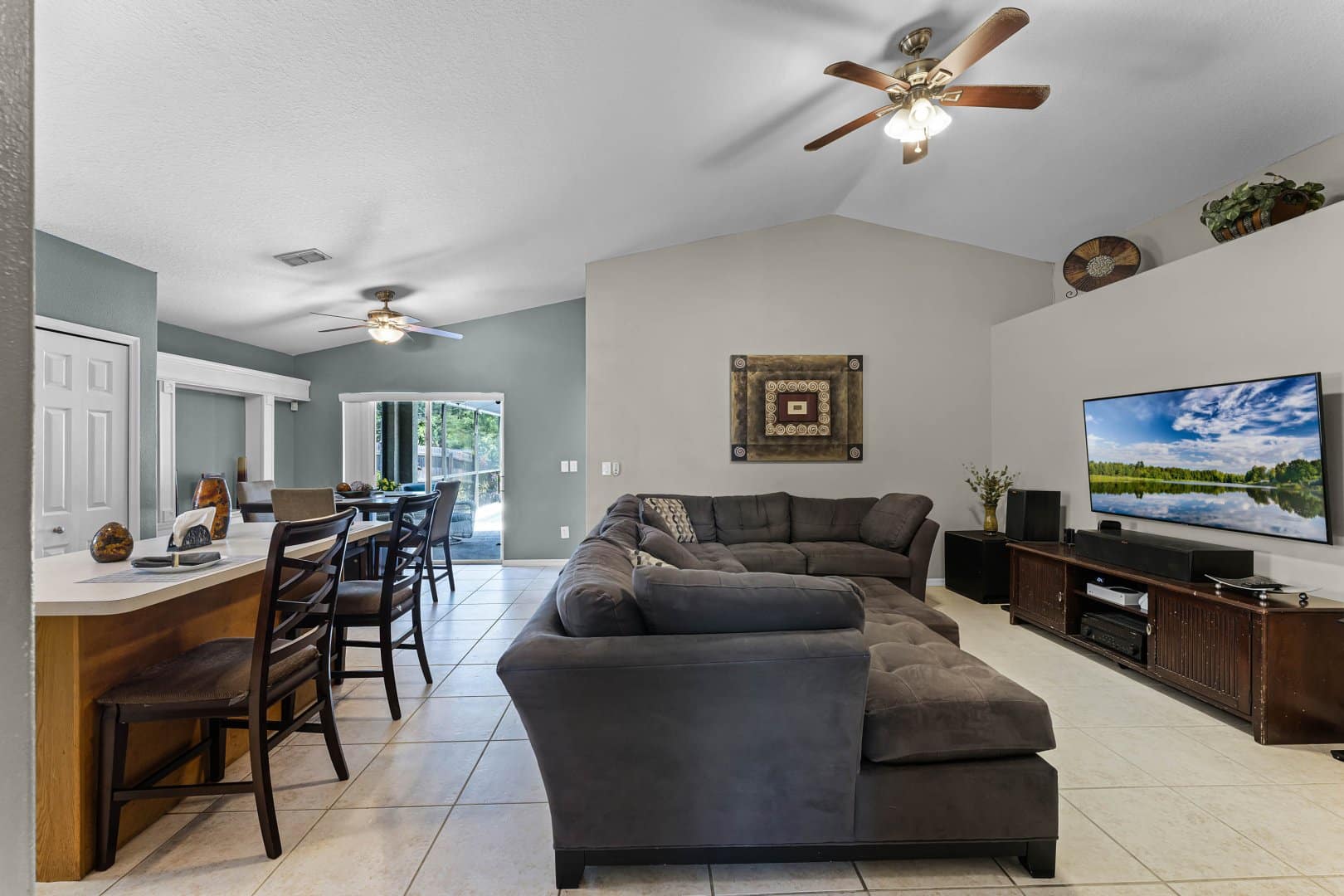 371 Lynn St, Oviedo, FL 32765 371 Lynn St, Oviedo, FL 32765